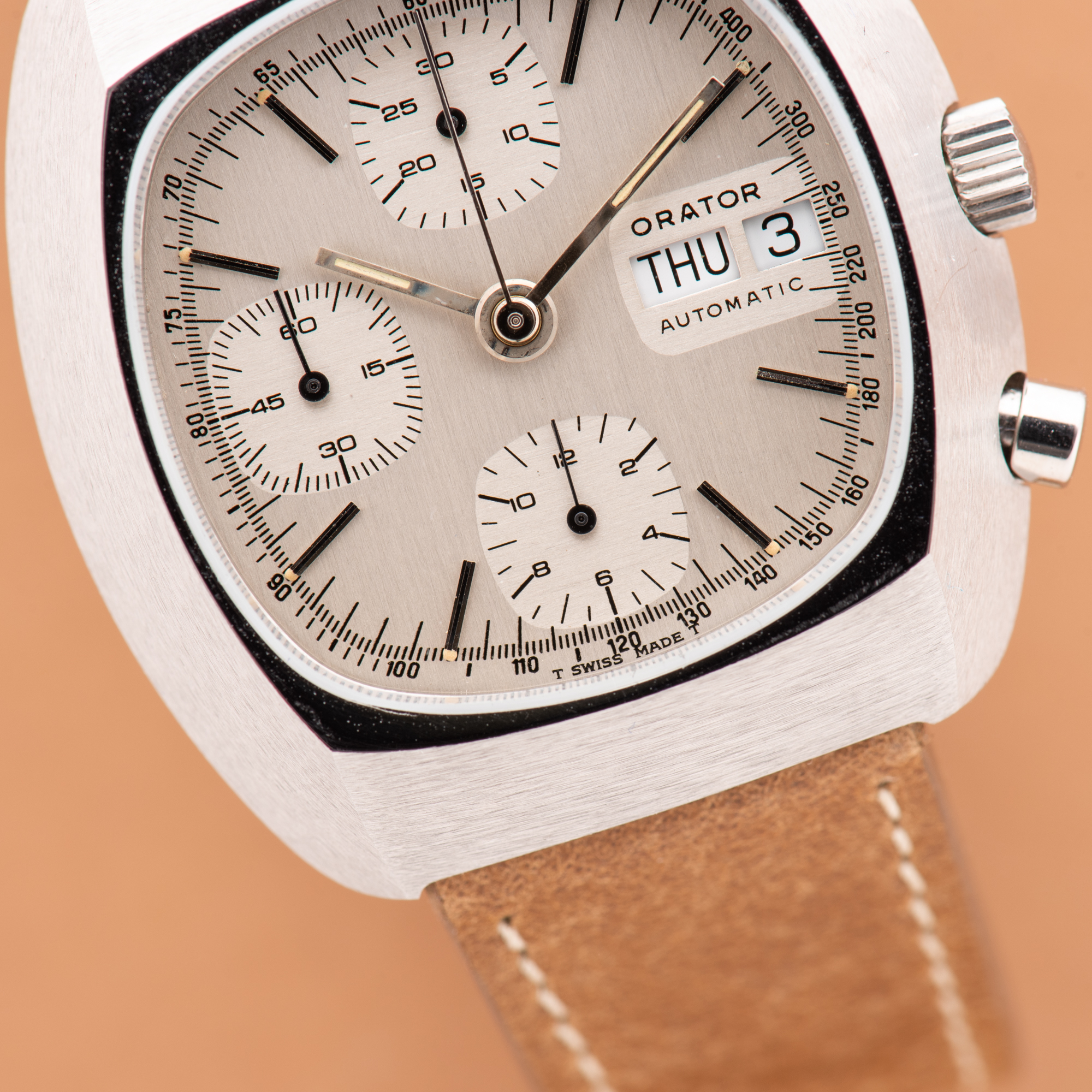 View of Orator Chronograph Day Date Valjoux 7750 Oversize 70s 80s Réf 64-76