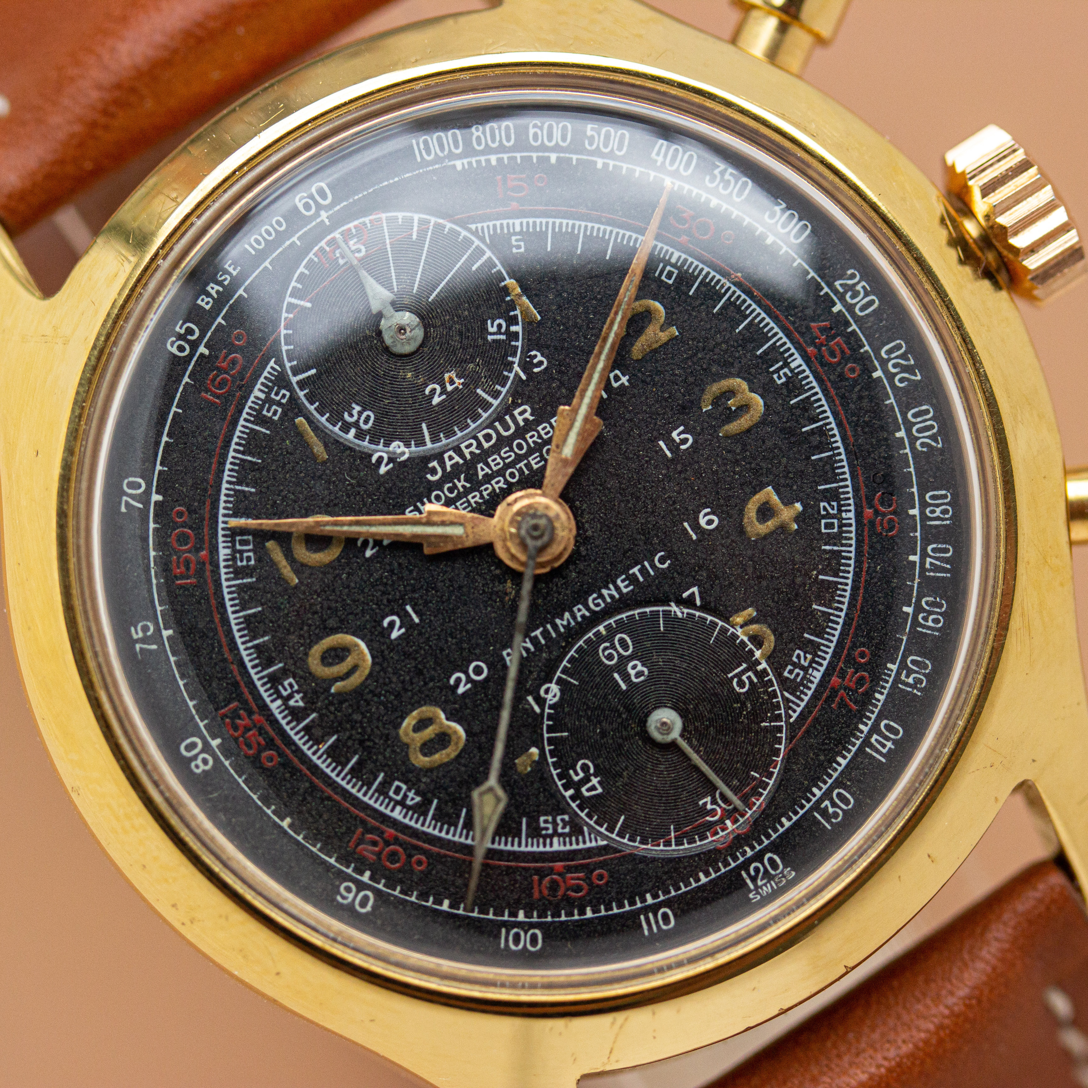 Vue de Jardur Up Down Jumbo Black Radium Military Chronograph Réf 3032