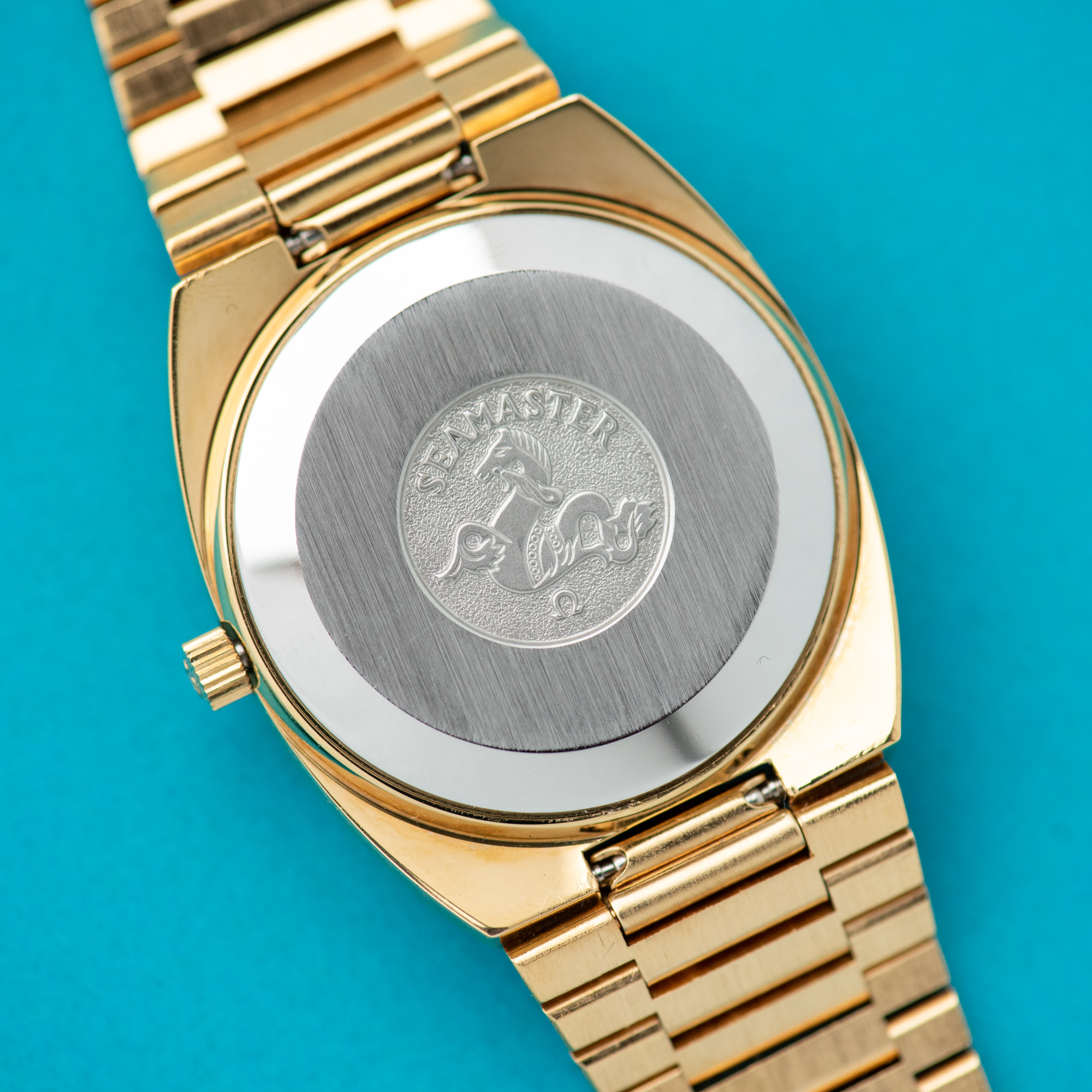 Vue de Omega Seamaster Automatic Date Réf 366.0843 from 1977 NOS