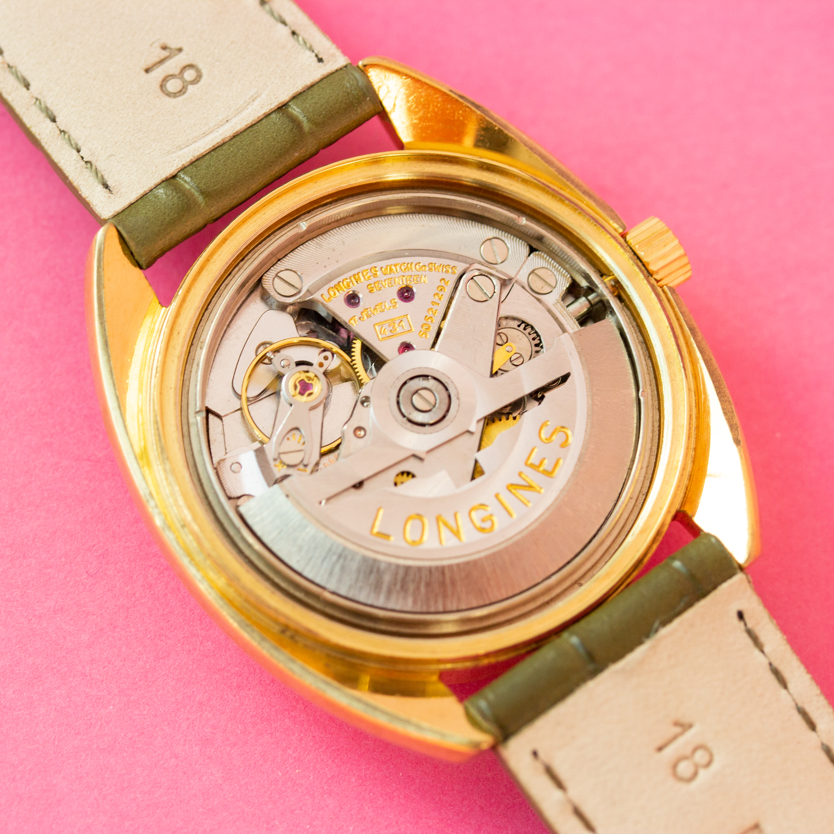 View of Longines Ultra Chron Automatic Date Réf 8073