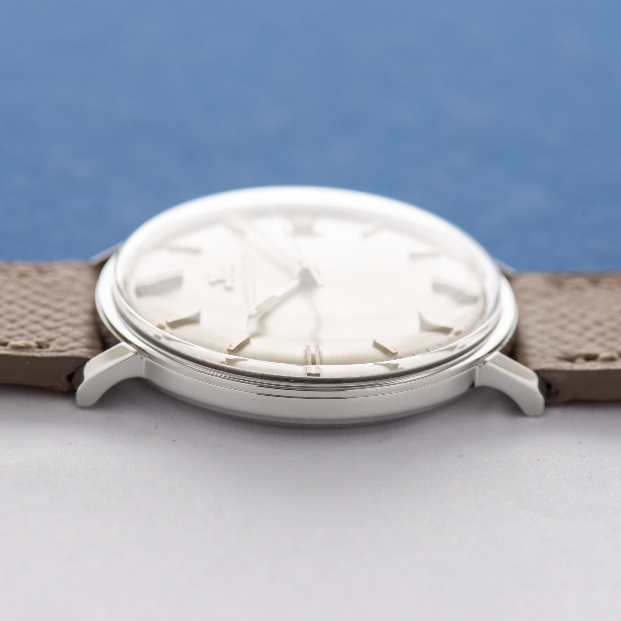 Vue de Jaeger LeCoultre Dress Watch Centre Seconds Monobloc k886