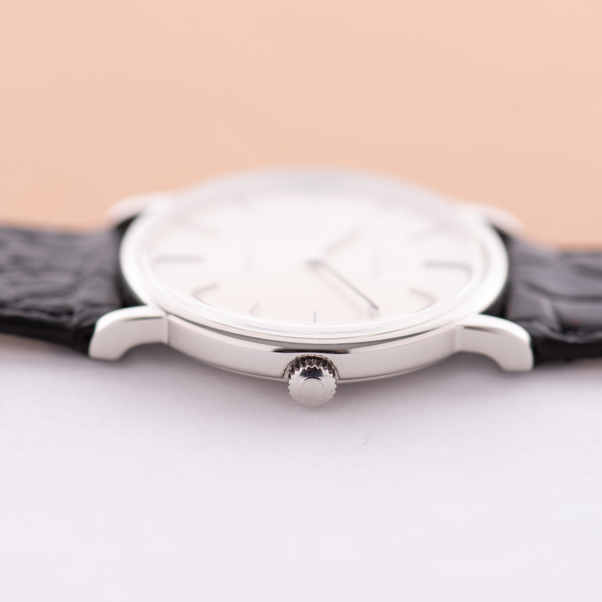 Vue de Omega De Ville Dress Watch Acier Réf 111.0140