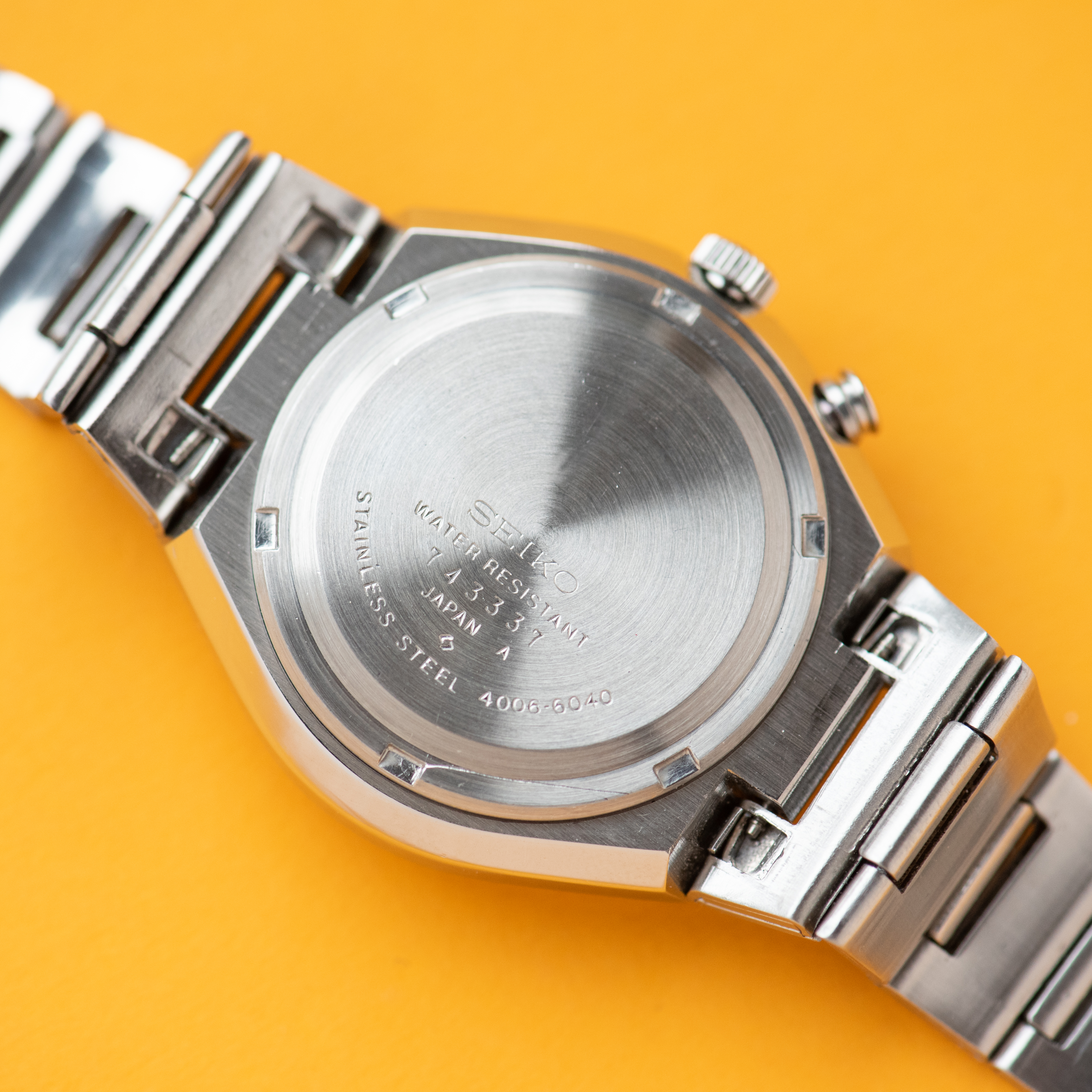 Vue de Seiko Bell-Matic Automatic 17 Jewels Day Date Alarm Réf 4006-6040