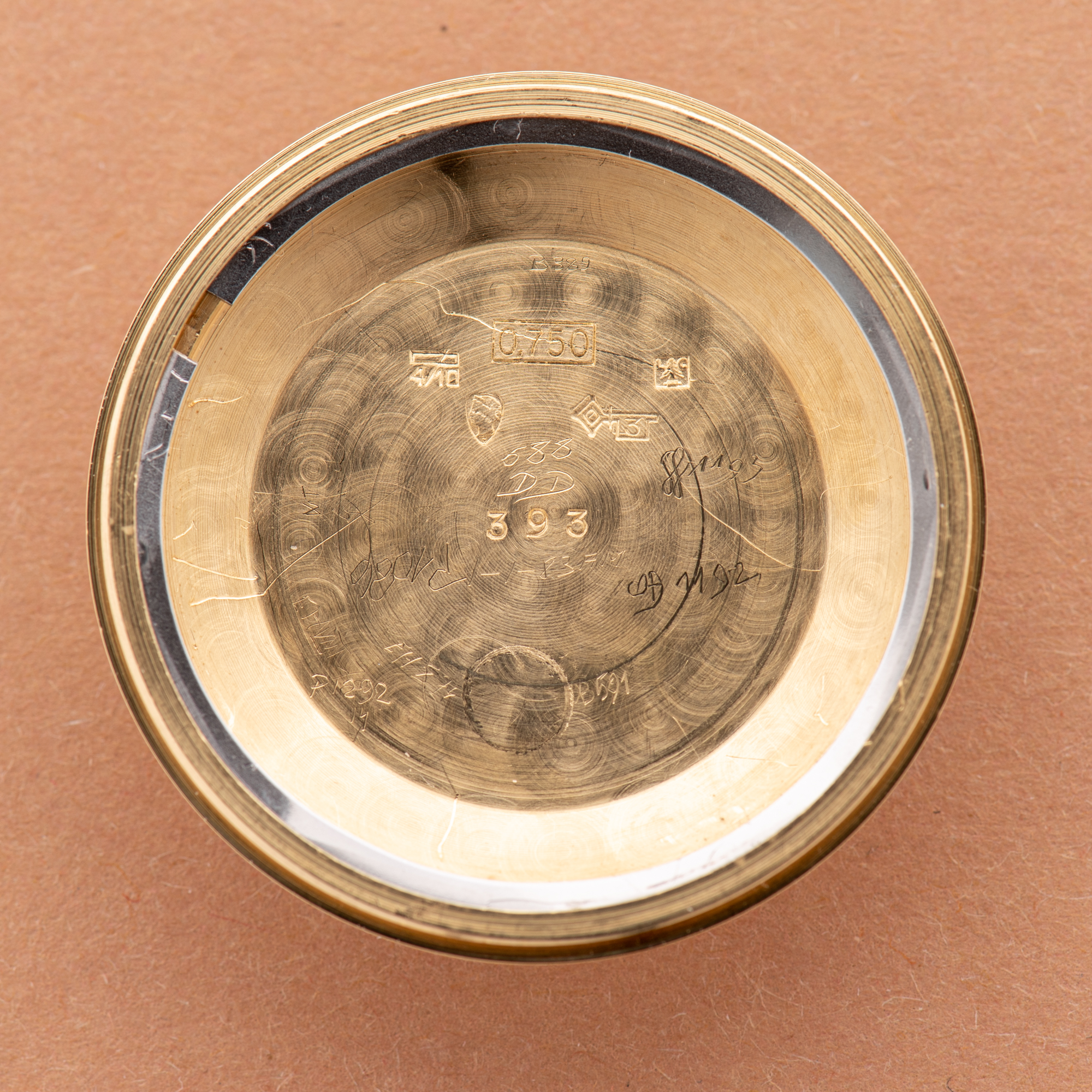 Vue de Jaeger LeCoultre Dress Watch Automatic 18K  Réf 393 K881