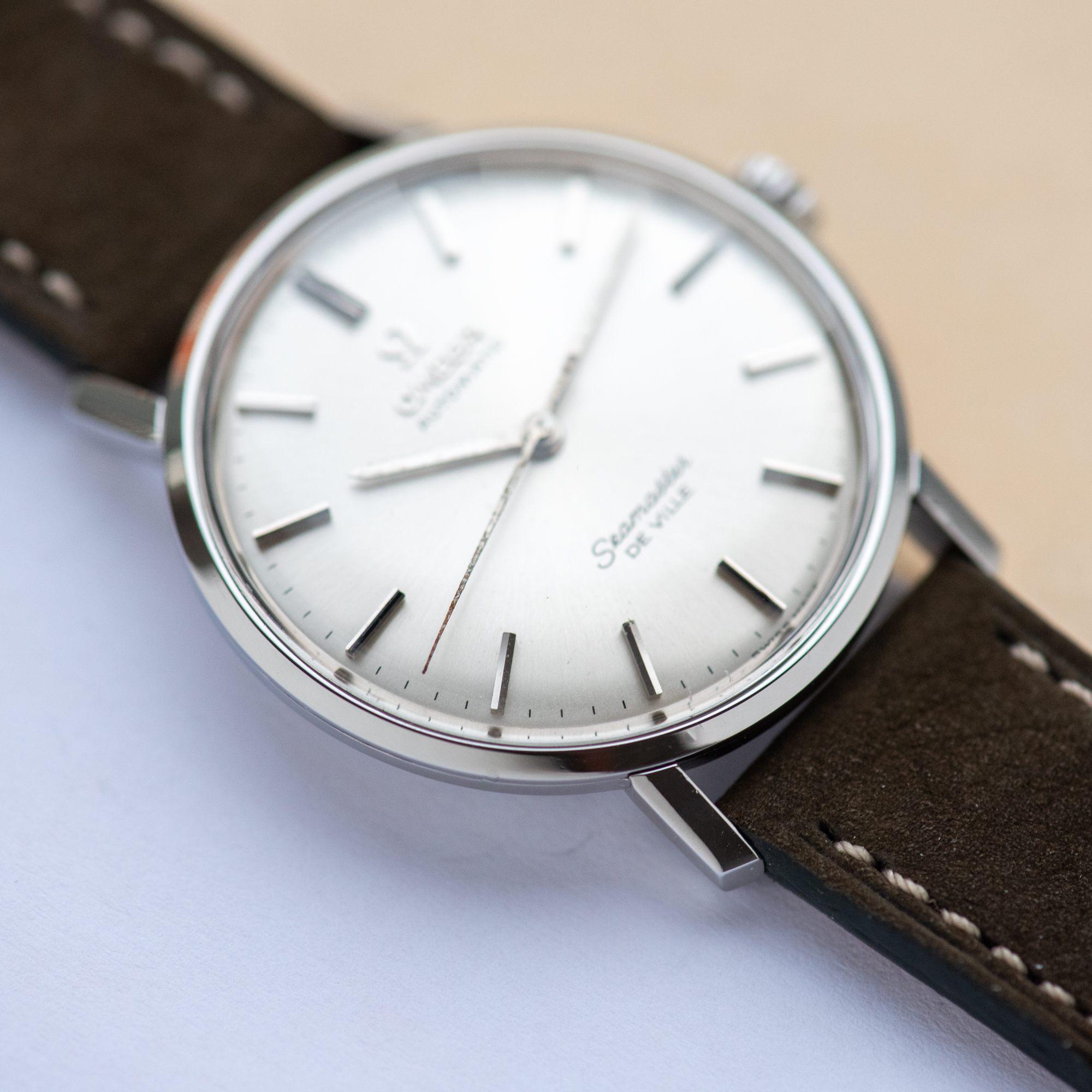 View of Omega Seamaster De Ville Automatic Réf 165.020