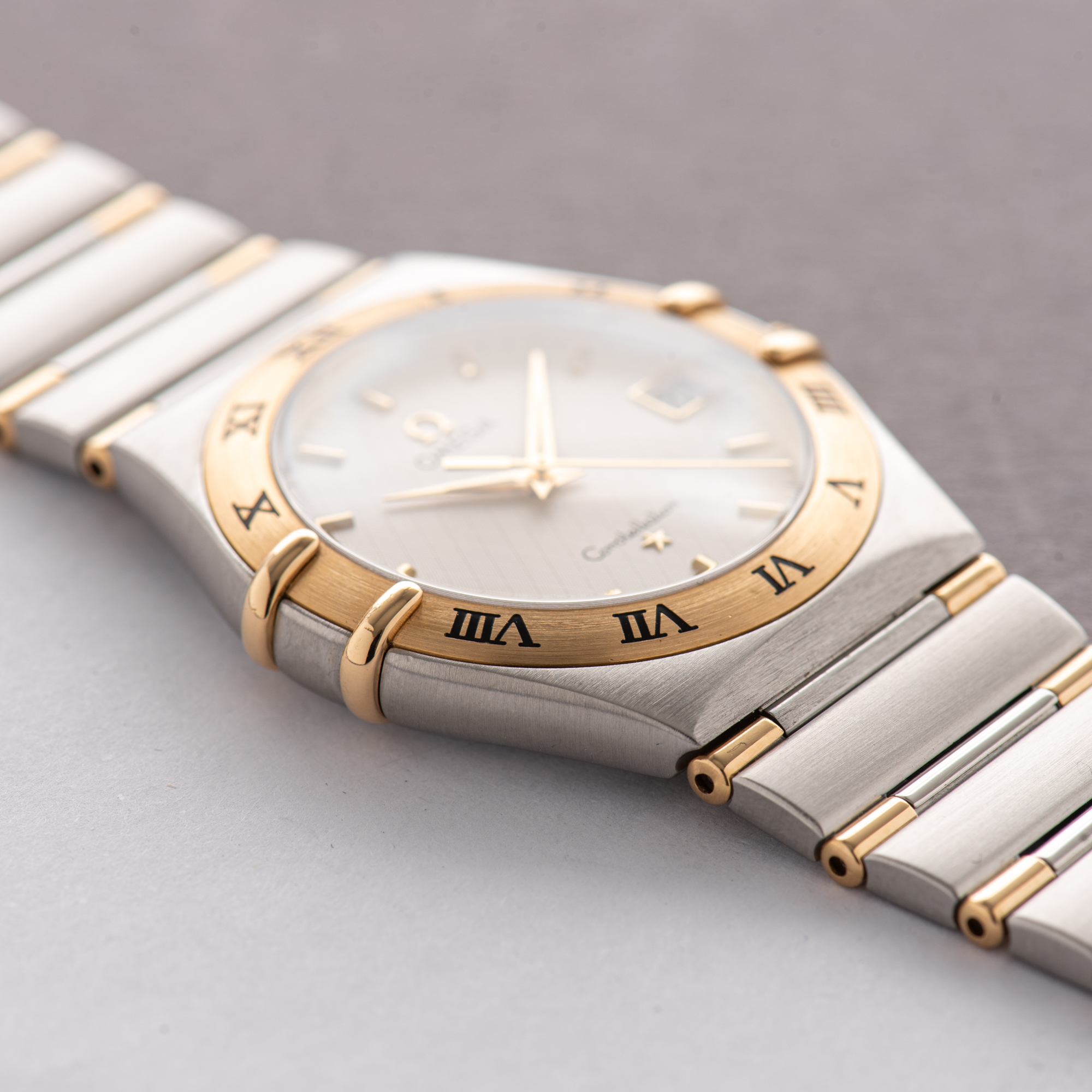 View of Omega Constellation Quartz Gold Steel Half bar from 1995 Réf 1312.30.00