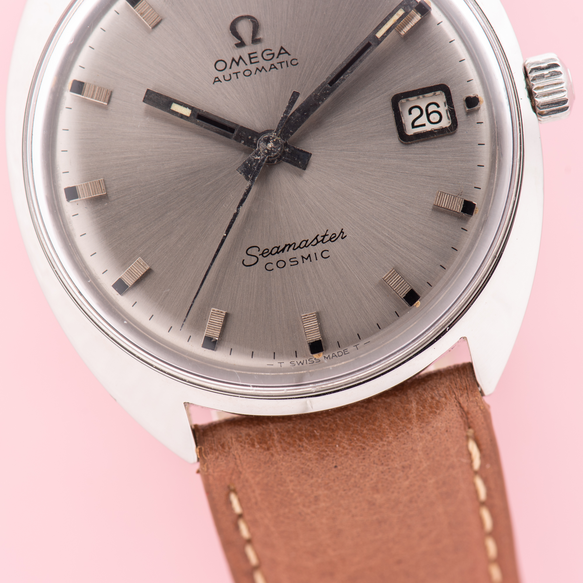 Vue de Omega Seamaster cosmic réf 166.026 cal 565