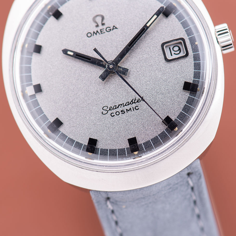Miniature : Omega Seamaster Cosmic Date Grey Dust Dial Réf 136.022