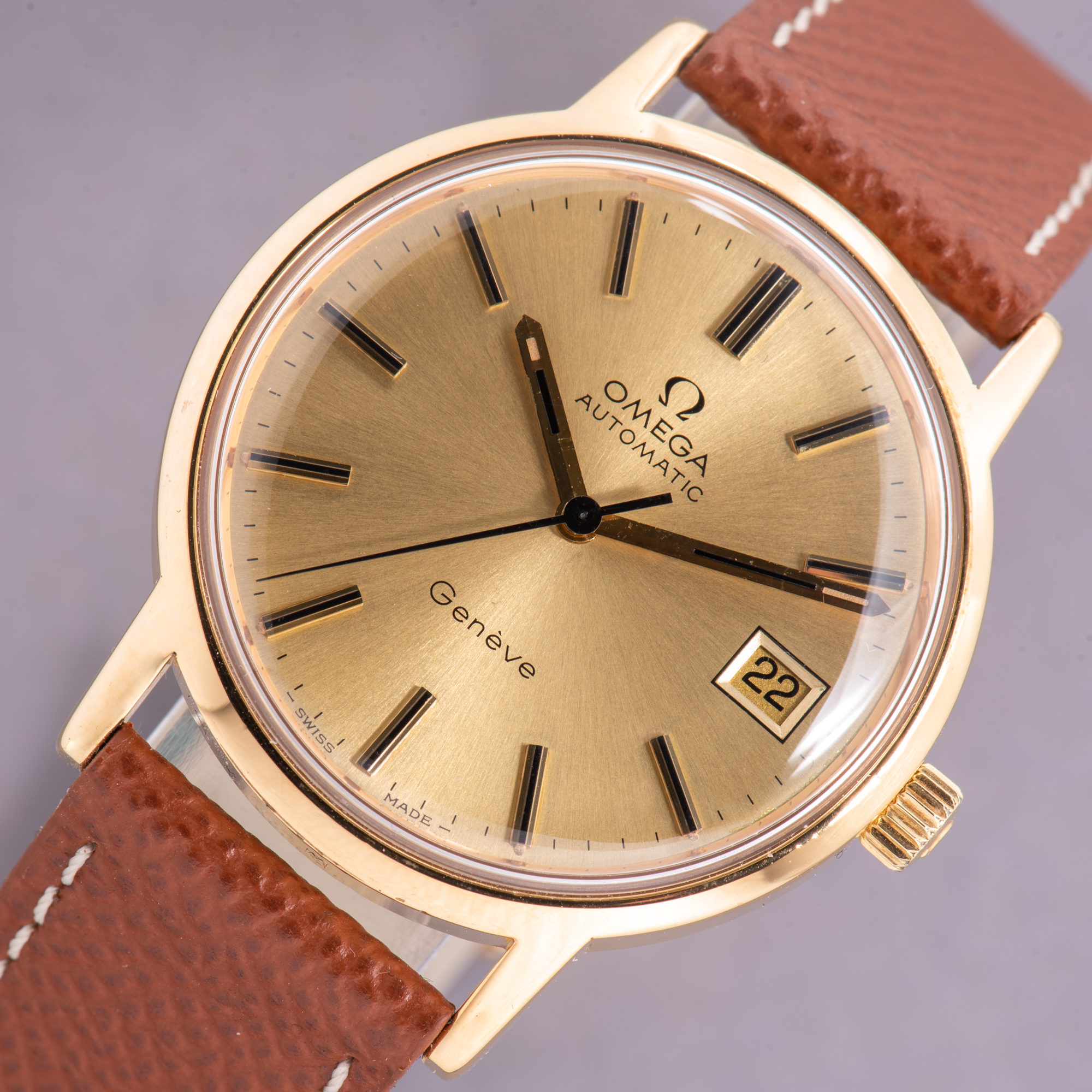 View of Omega Genève Automatic Date HF case From 1973 Ref 166.0163