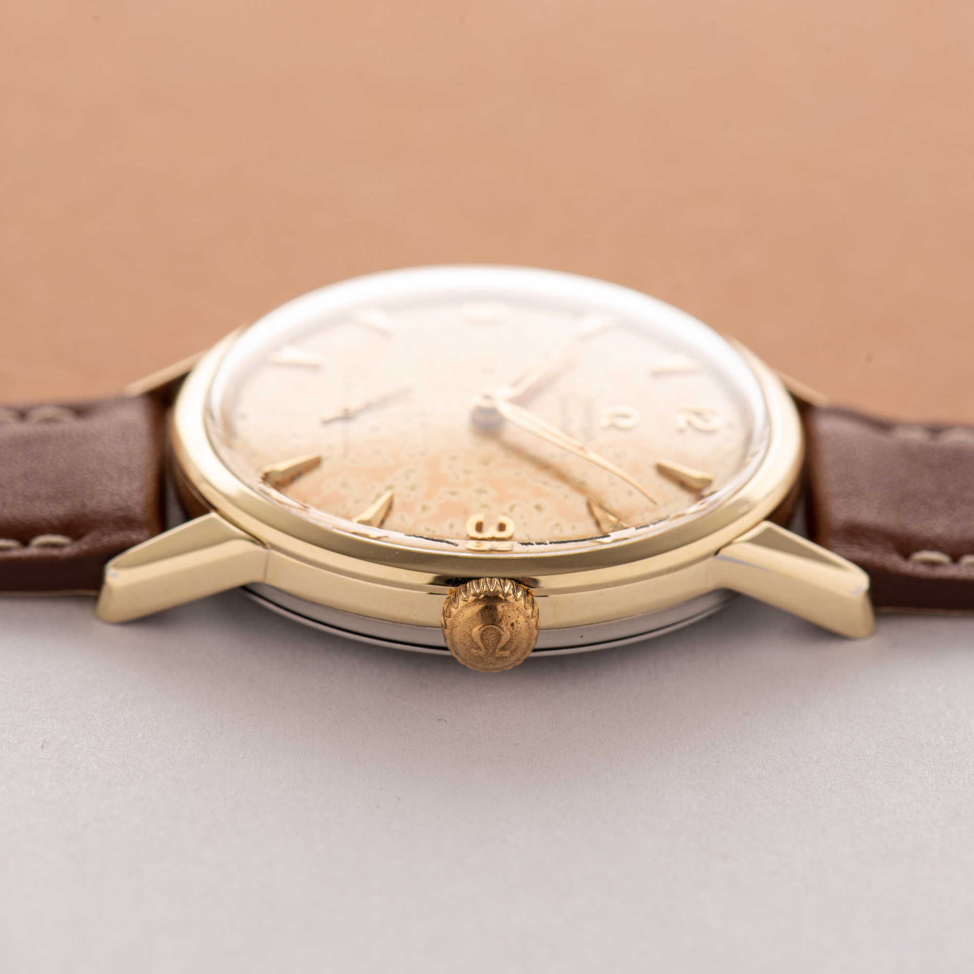 View of Omega Seamaster Jumbo Dress Small Sub Second Patina Dial from 1961 Réf 14389