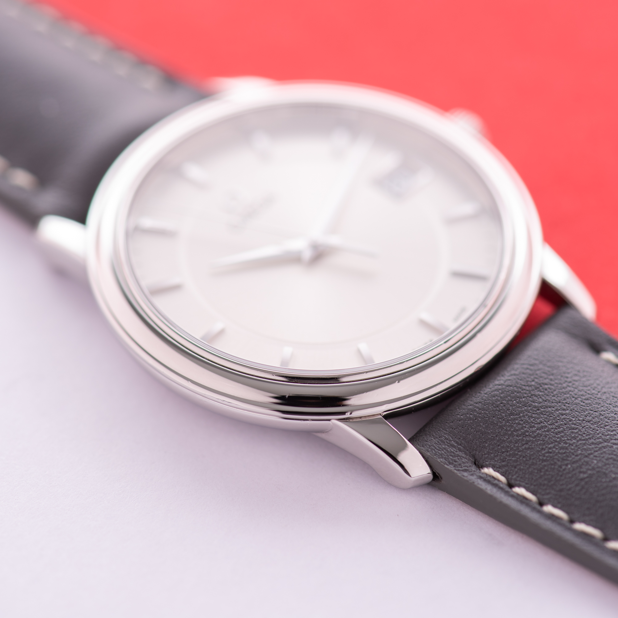 Vue de Omega De Ville Prestige Quartz cal 1532 Réf 196.1150