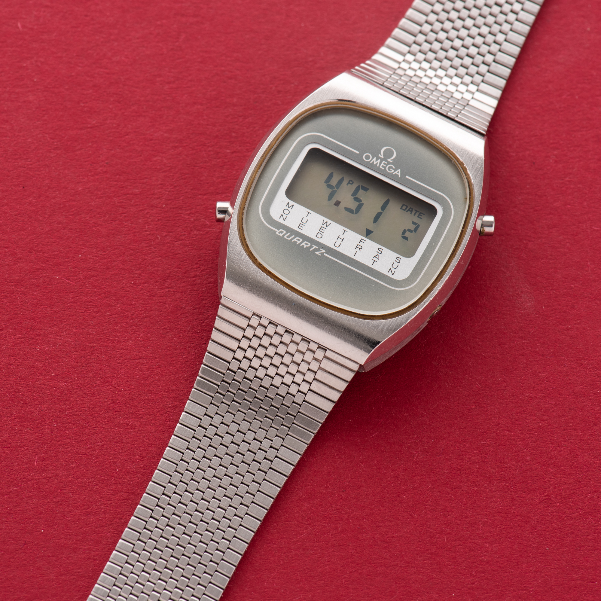 Vue de Omega LCD Quartz RARE from 1978 cal 4306 Réf 396.0850