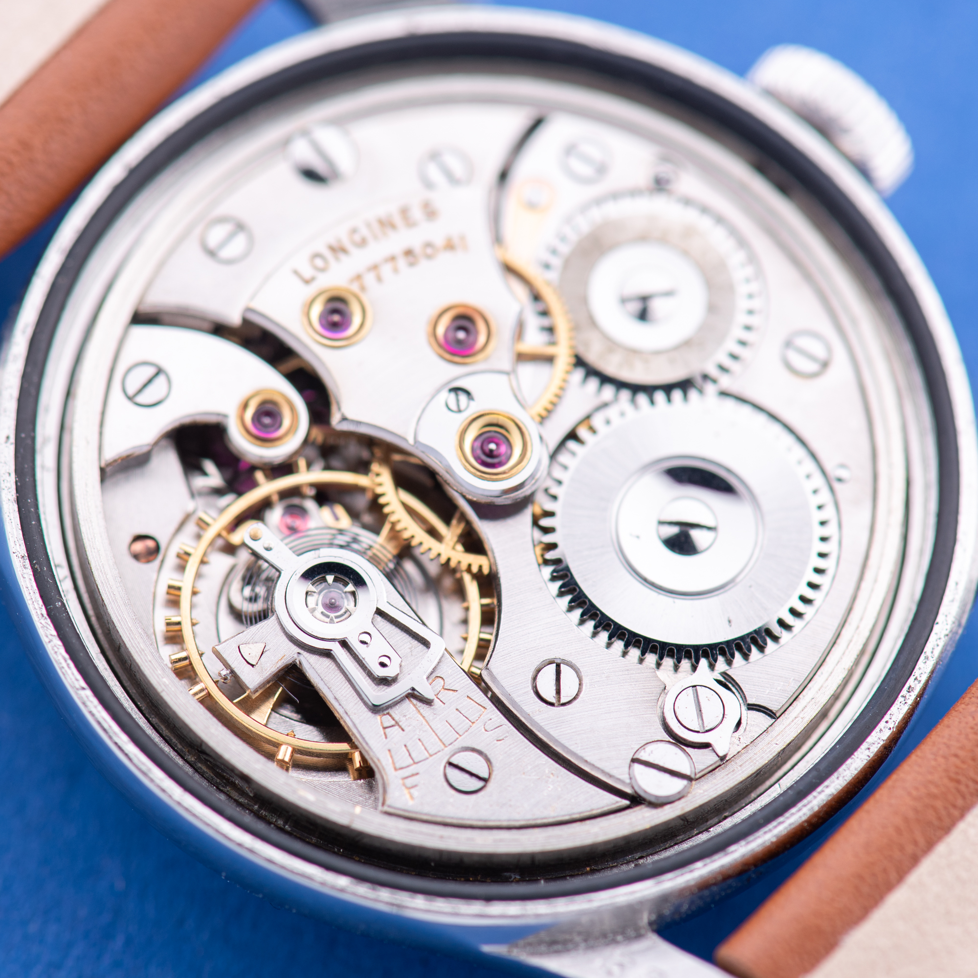 Vue de Longines Dress Watch Centre Seconds 1940s Réf 6099