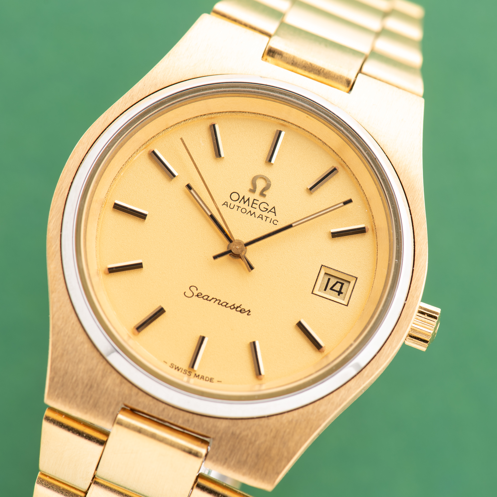 Zicht op Omega Seamaster Automatic 'Cosmic 2000' uit 1977 Ref 166.023