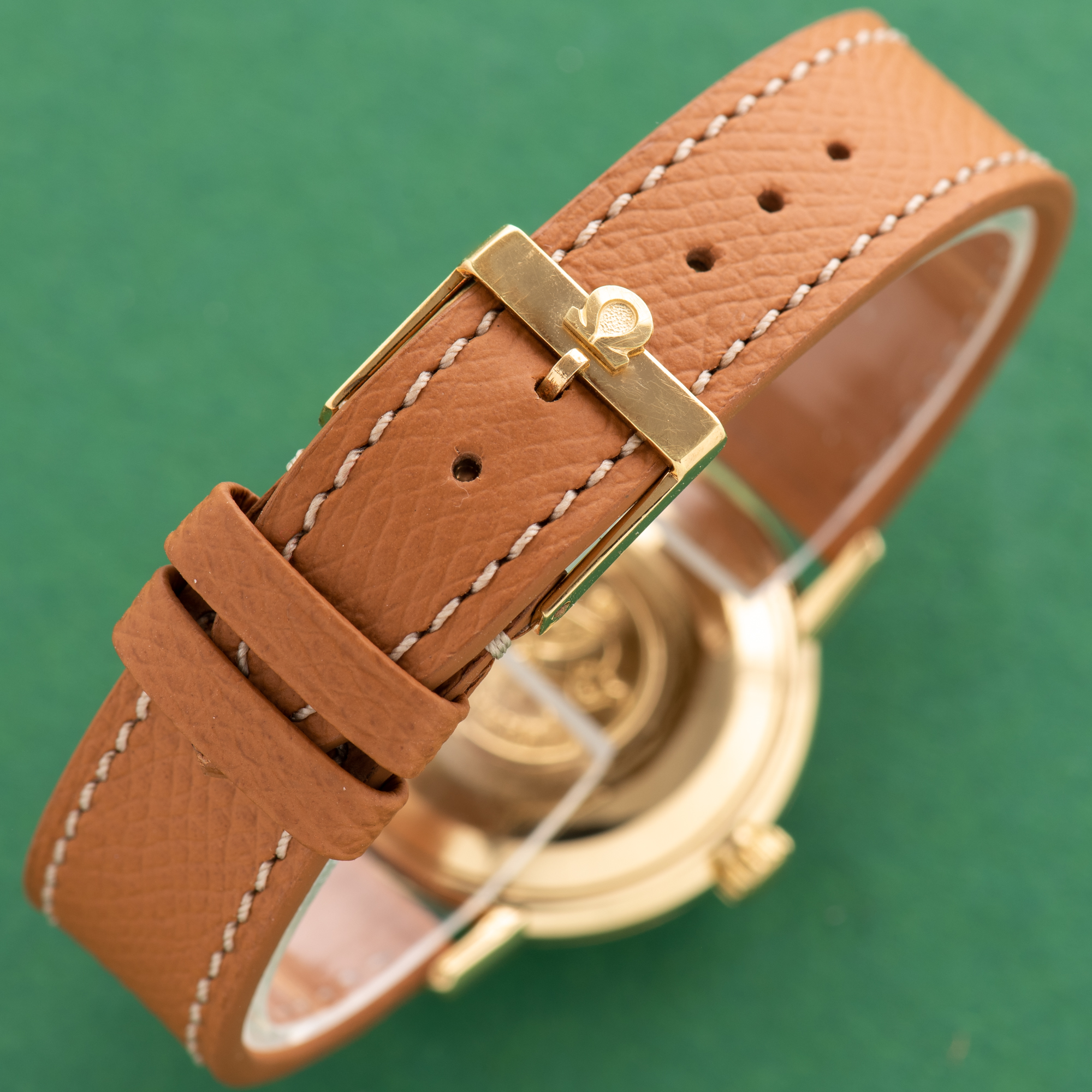 Zicht op Omega Seamaster 'Pre De Ville' Automatic OM Dial 18K from 1961 Réf 166.020