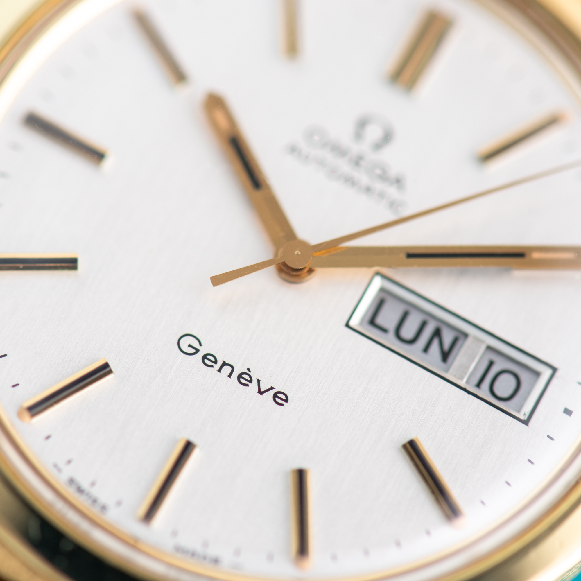 Zicht op Omega Genève Dag Datum Automatisch Cal 1022 Ref 166.069