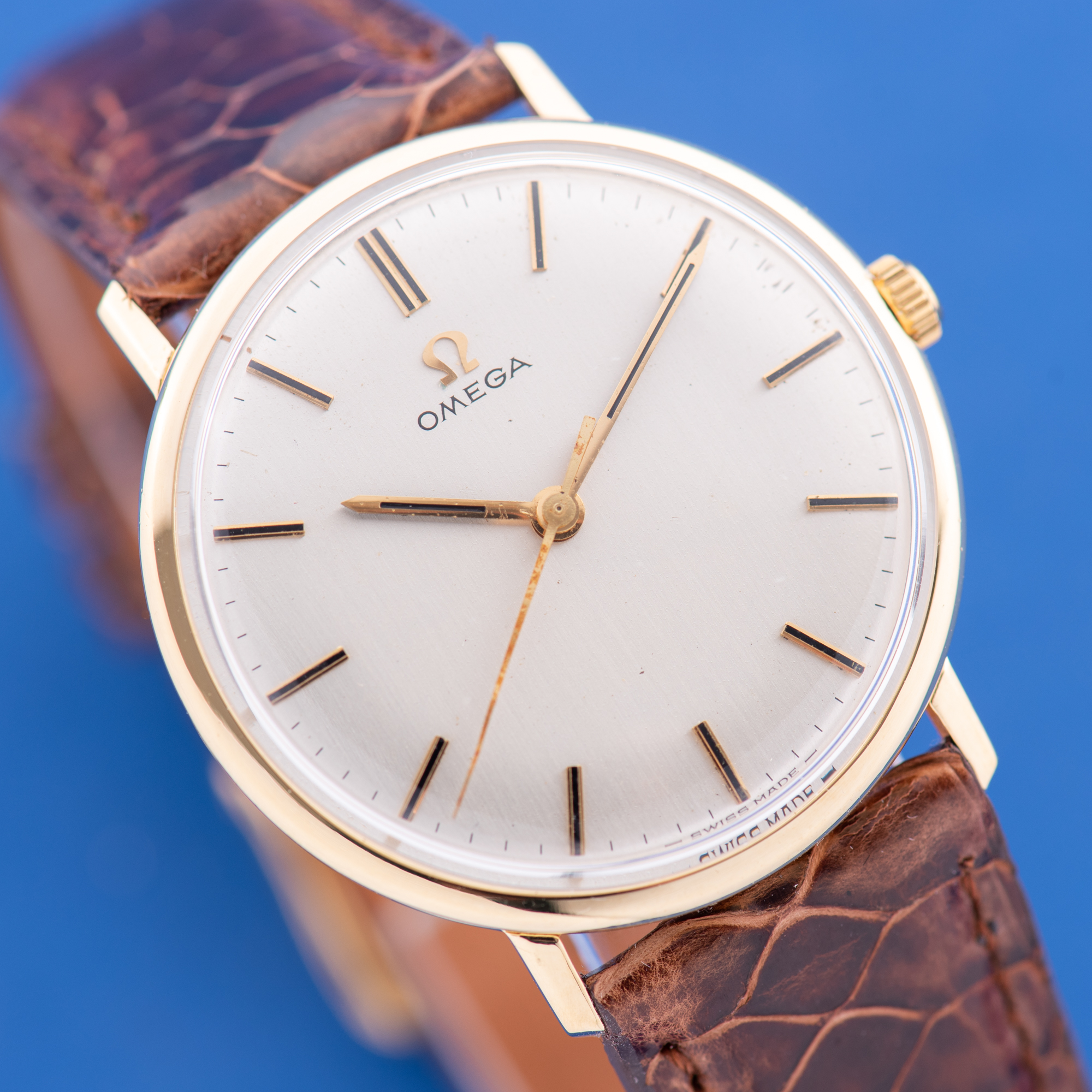 Vue de Omega Dress Watch Centre Seconds 18K Réf 131.016