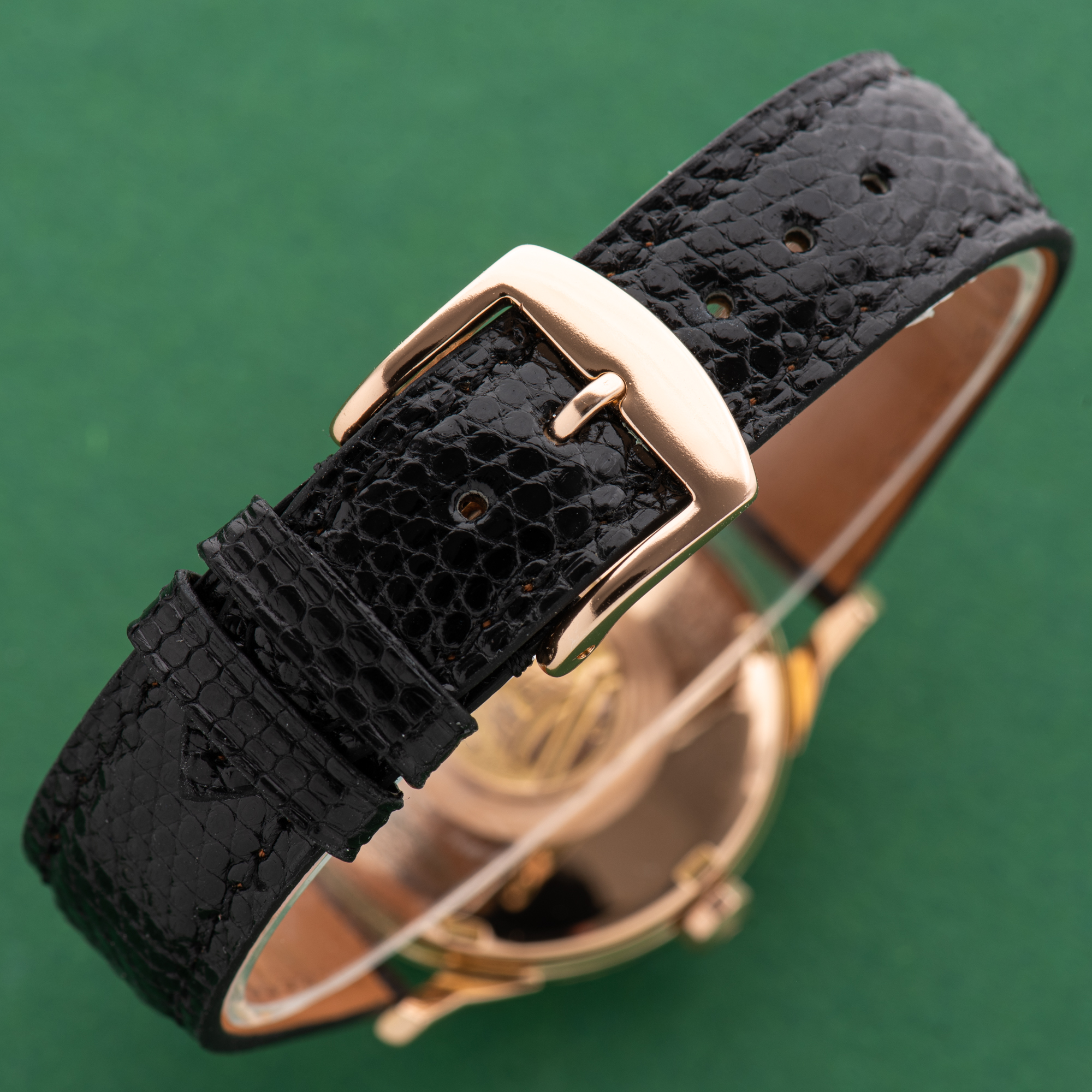 Vue de Omega Constellation Pie Pan 18K Gold Rosé Dog Leg Automatic 1964 Réf 168.005