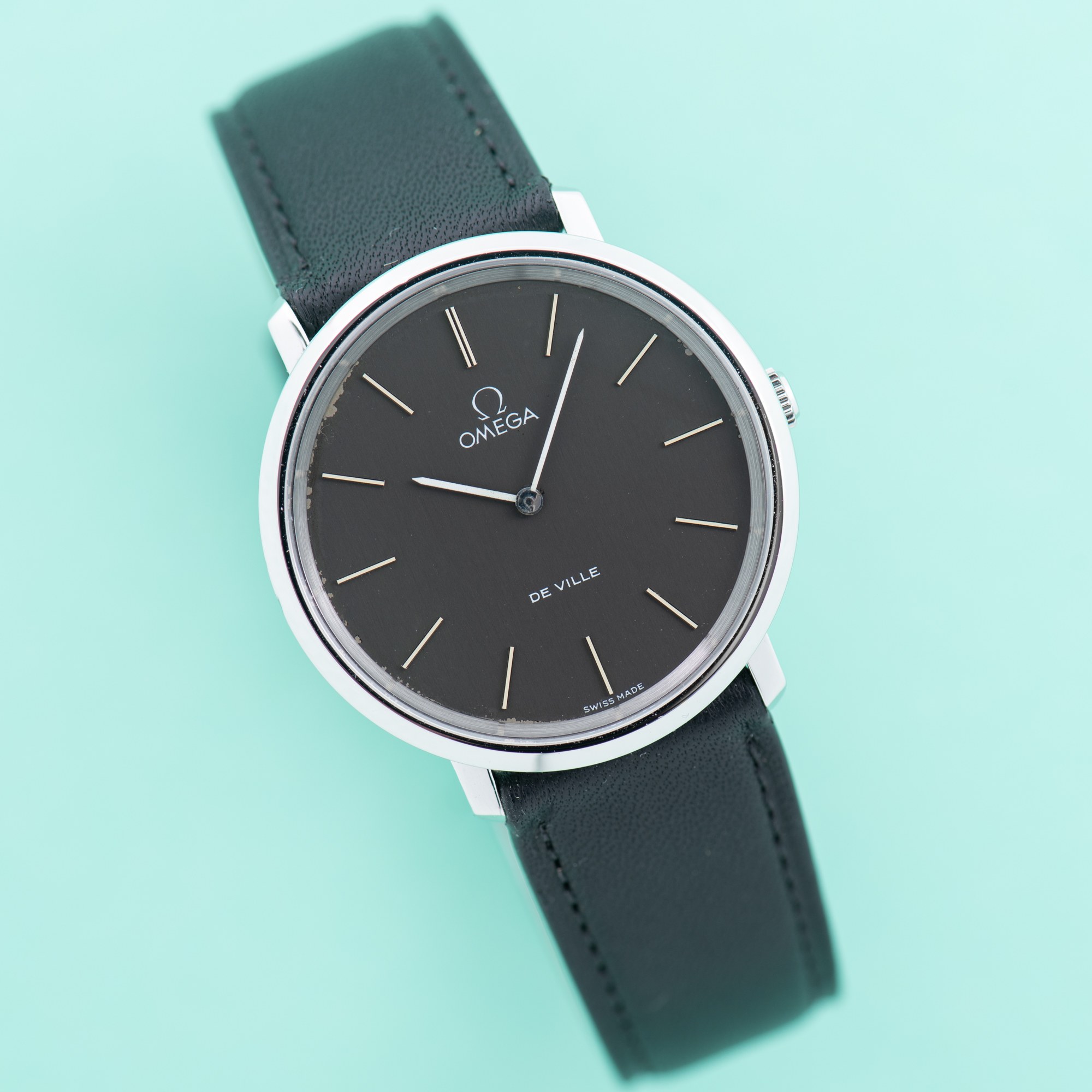 Zicht op Omega De Ville Dress Watch Grey Dial Steel Ref 111.0107
