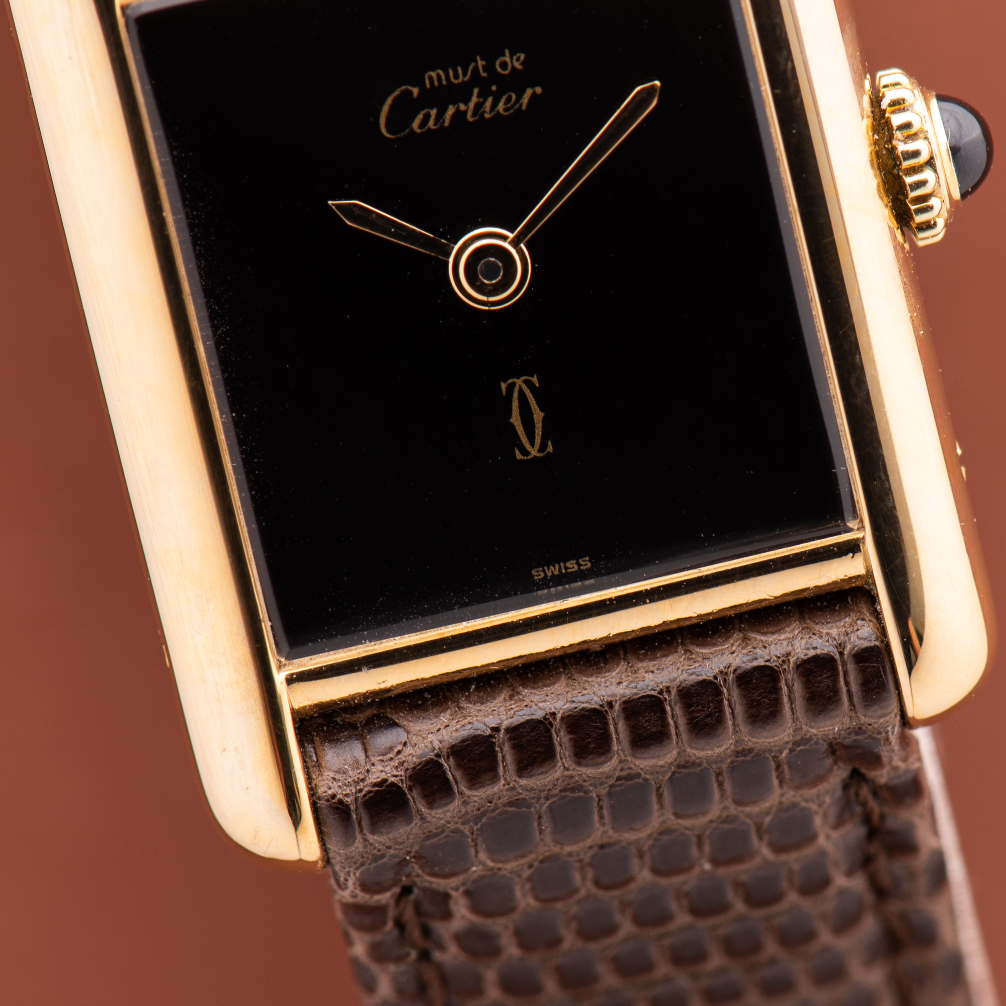 Vue de Cartier Must de Tank de Must Vermeil PM Onyx Black Spider Dial
