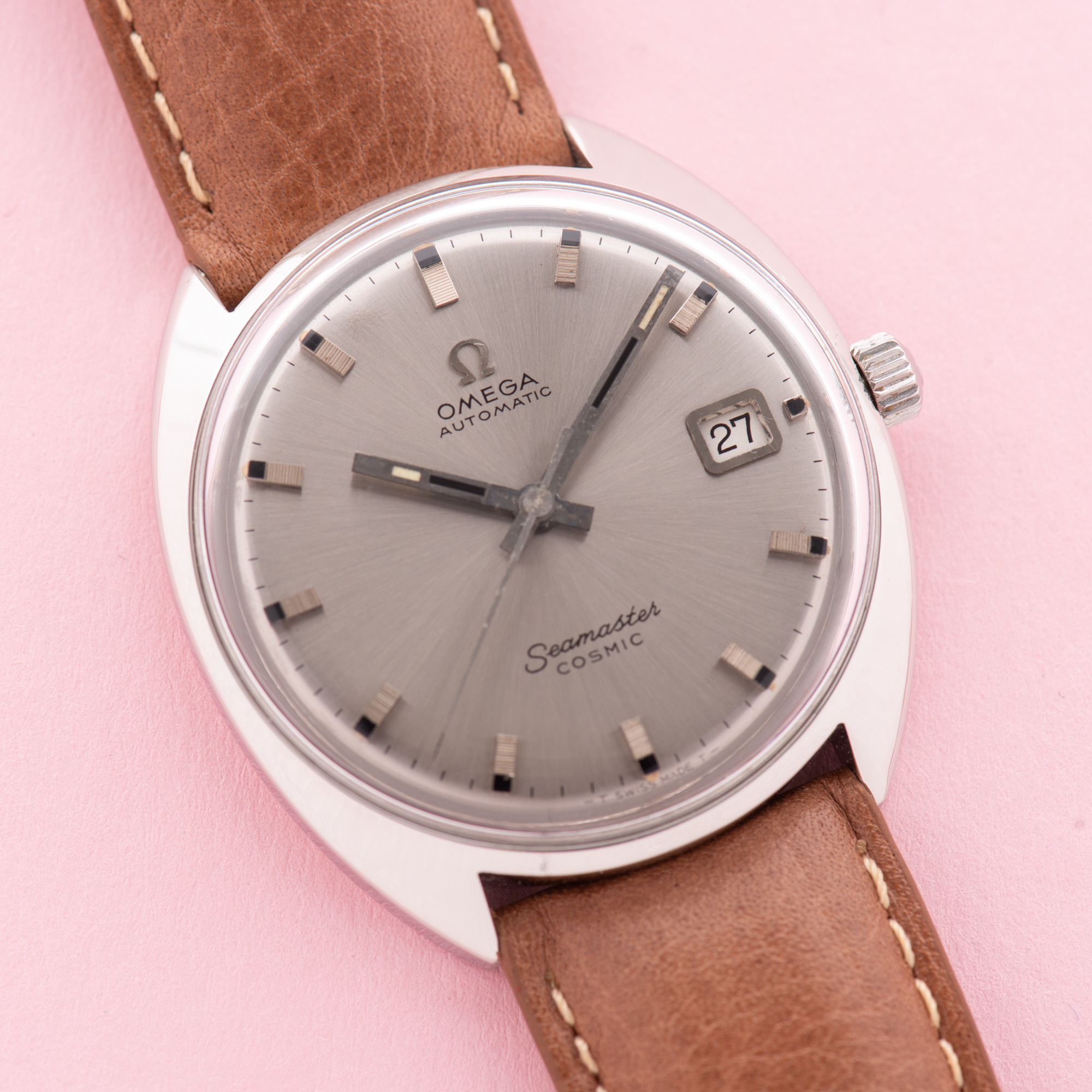 Vue de Omega Seamaster cosmic réf 166.026 cal 565