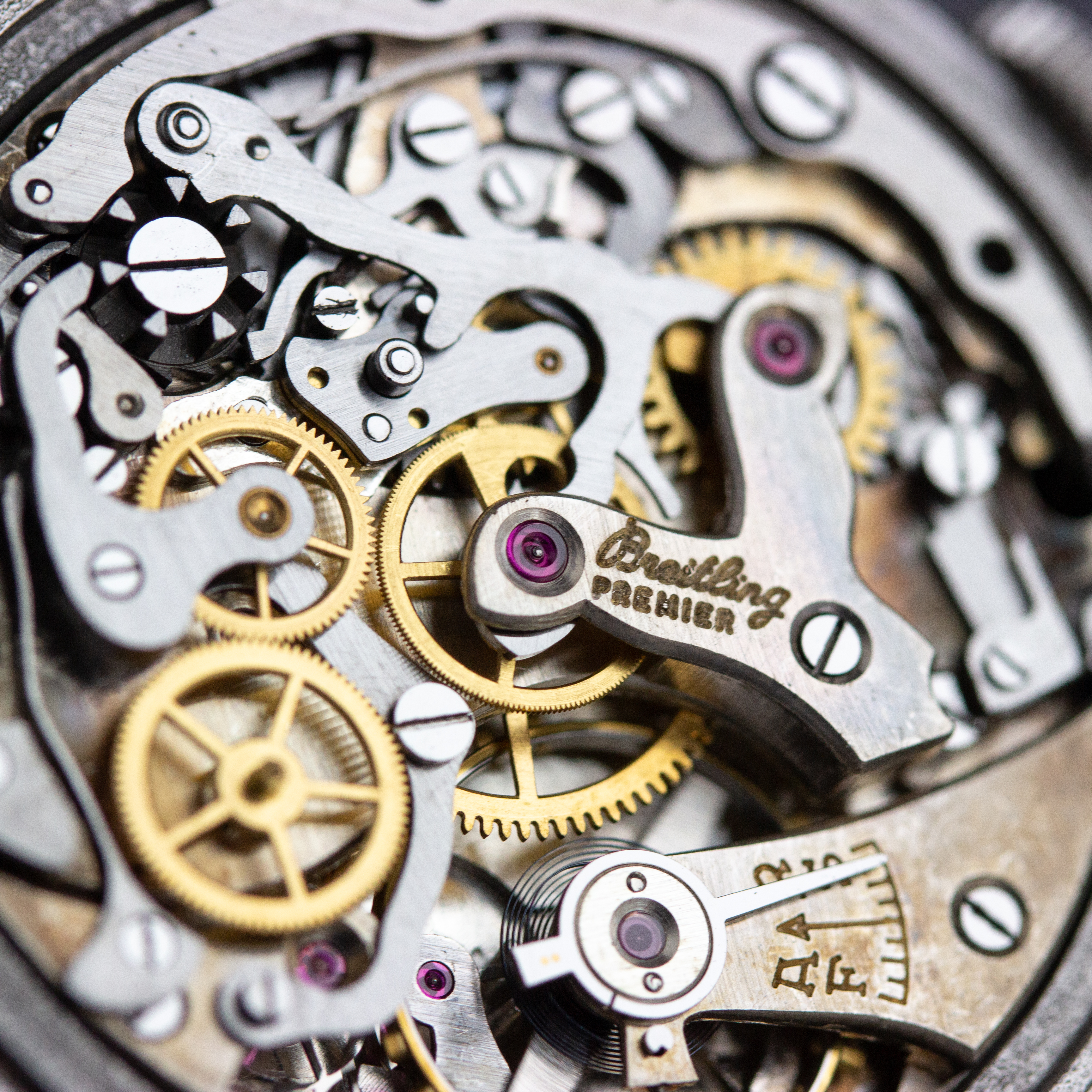 Vue de Breitling Premier Chronograph réf 787