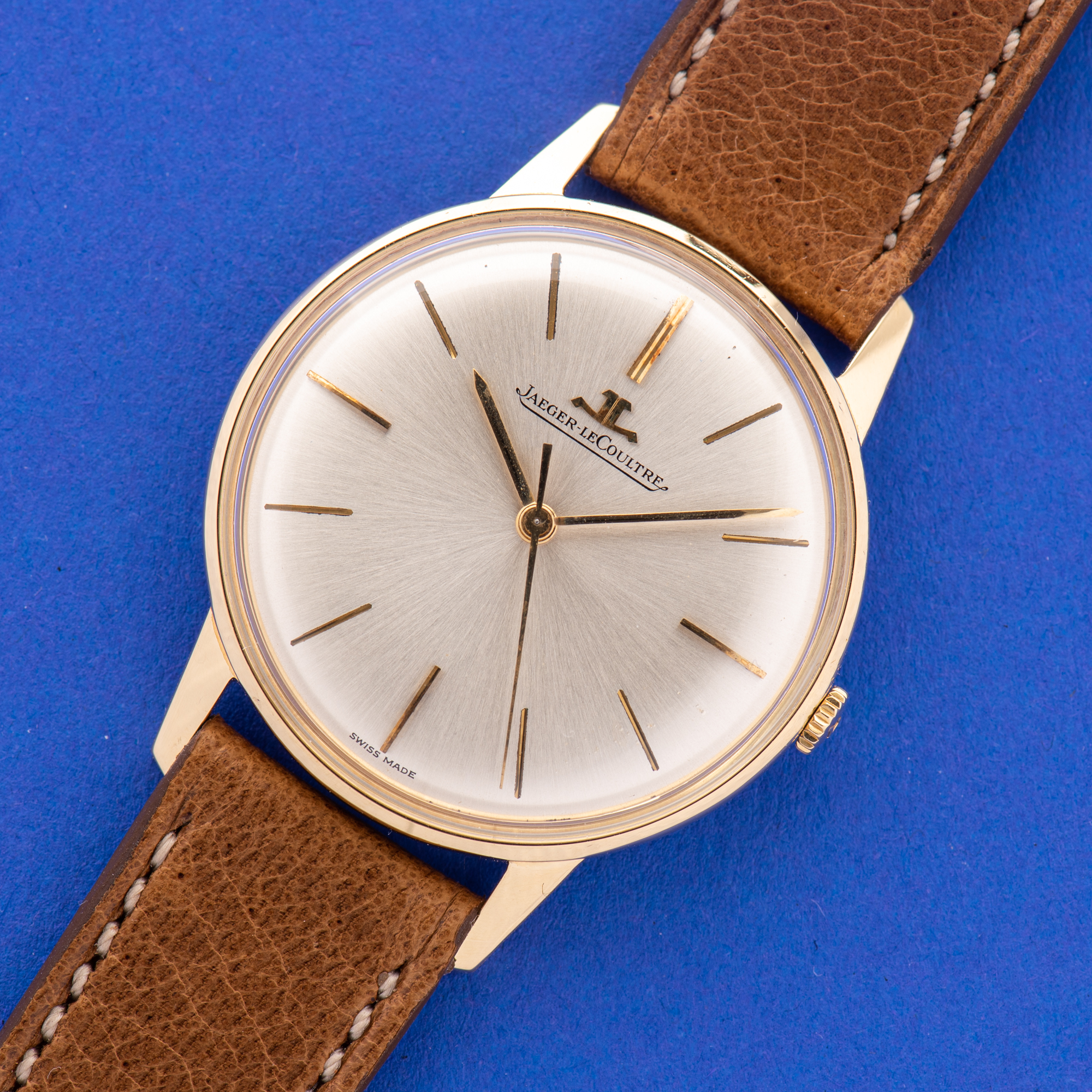 View of Jaeger LeCoultre Dress centre seconds 18k gold 1967 Ref 20002