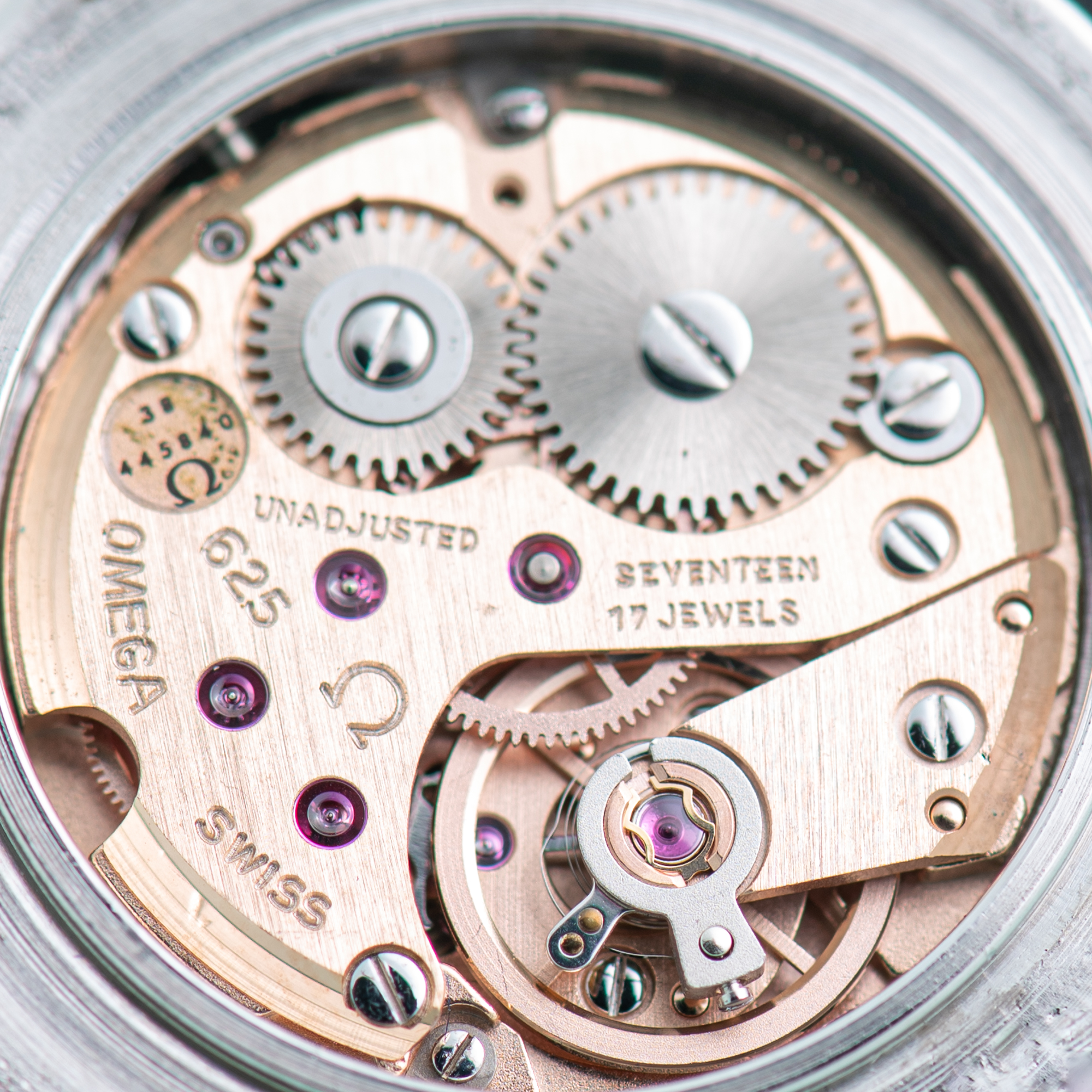 Zicht op Omega De Ville Dress Watch Grey Dial Steel Ref 111.0107