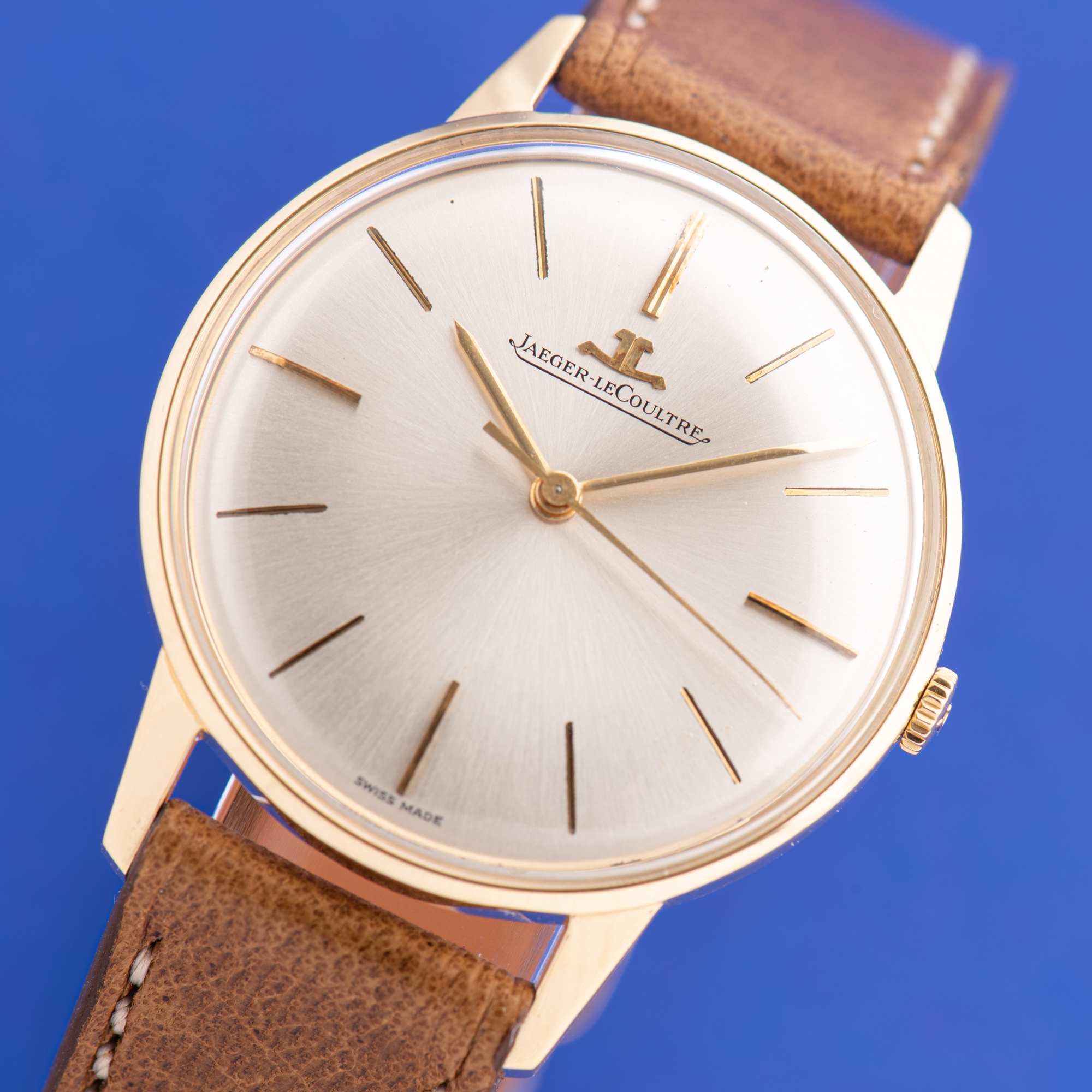 View of Jaeger LeCoultre Dress centre seconds 18k gold 1967 Ref 20002