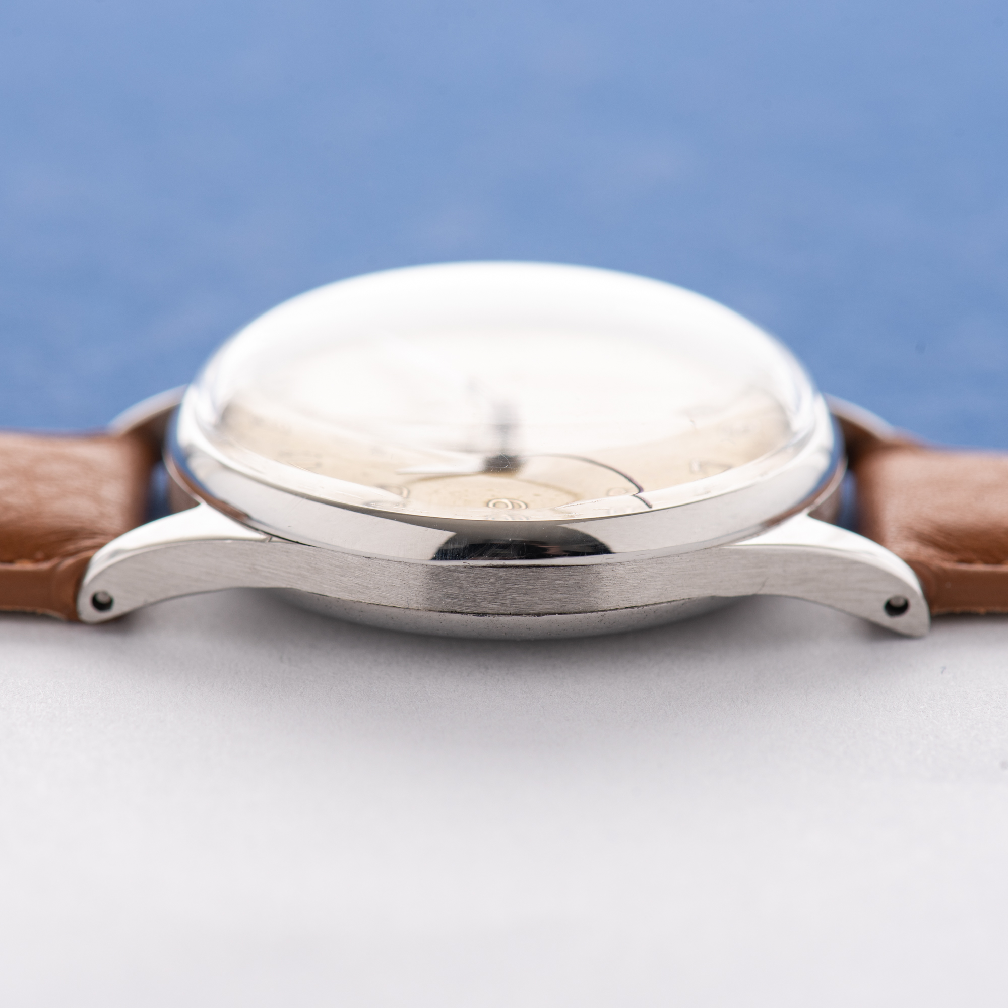 Vue de Omega Dress Watch Centre Seconds cal 30T2PC from 1947 Réf 2391
