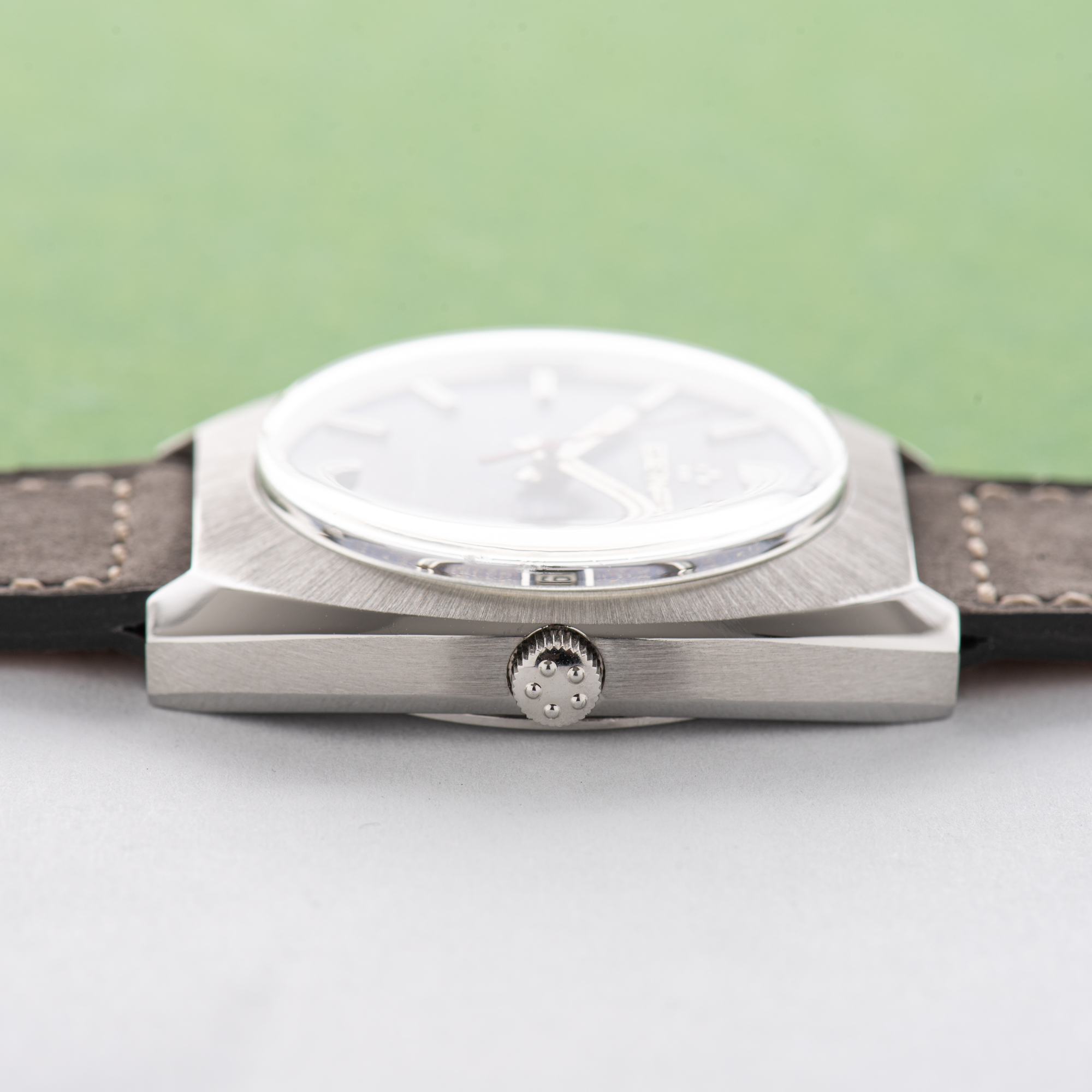 Vue de Eterna Sonic Electronic Blue Star Dust dial Réf 188T