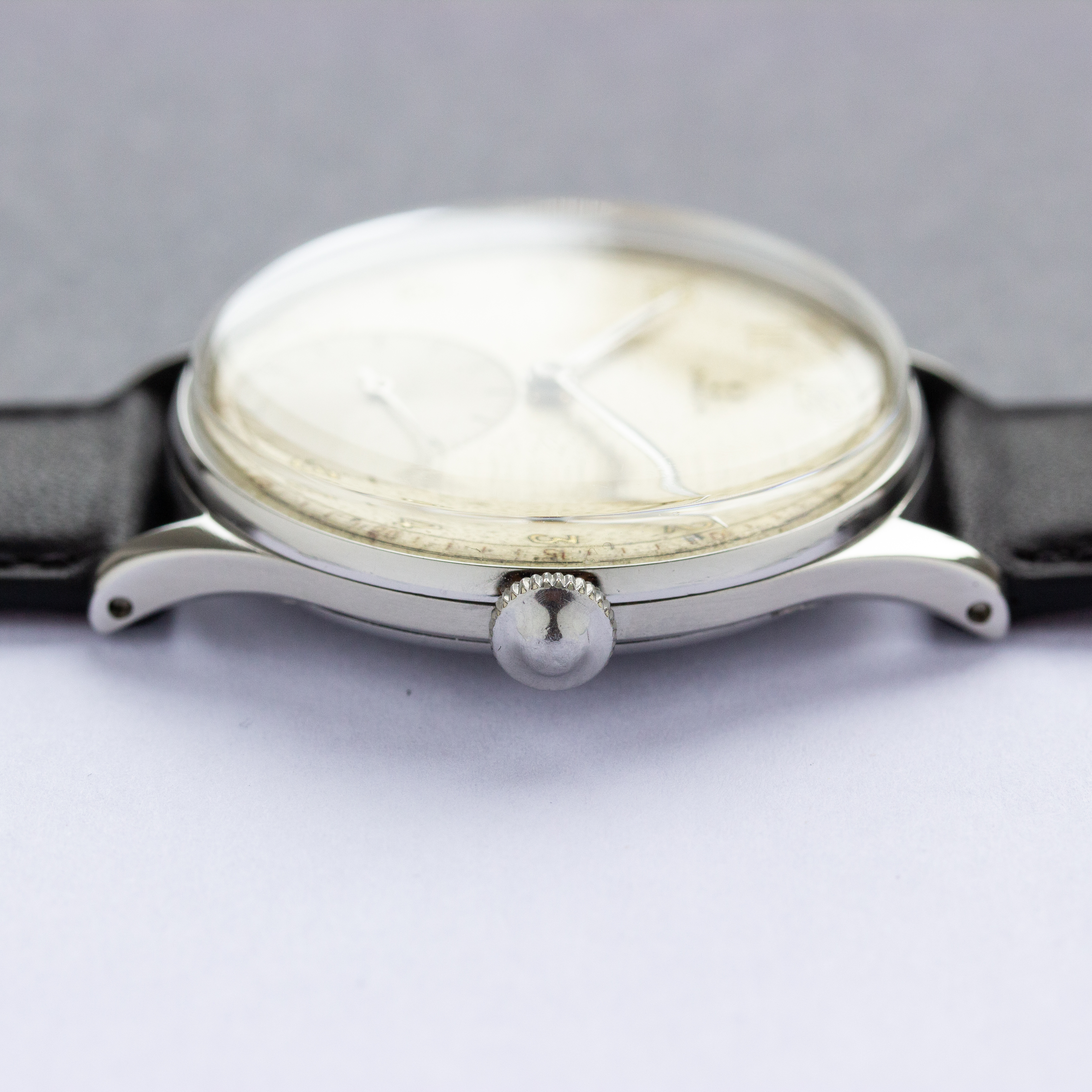 View of Omega Dress Sub Second 30T2 1946 Ref 2317