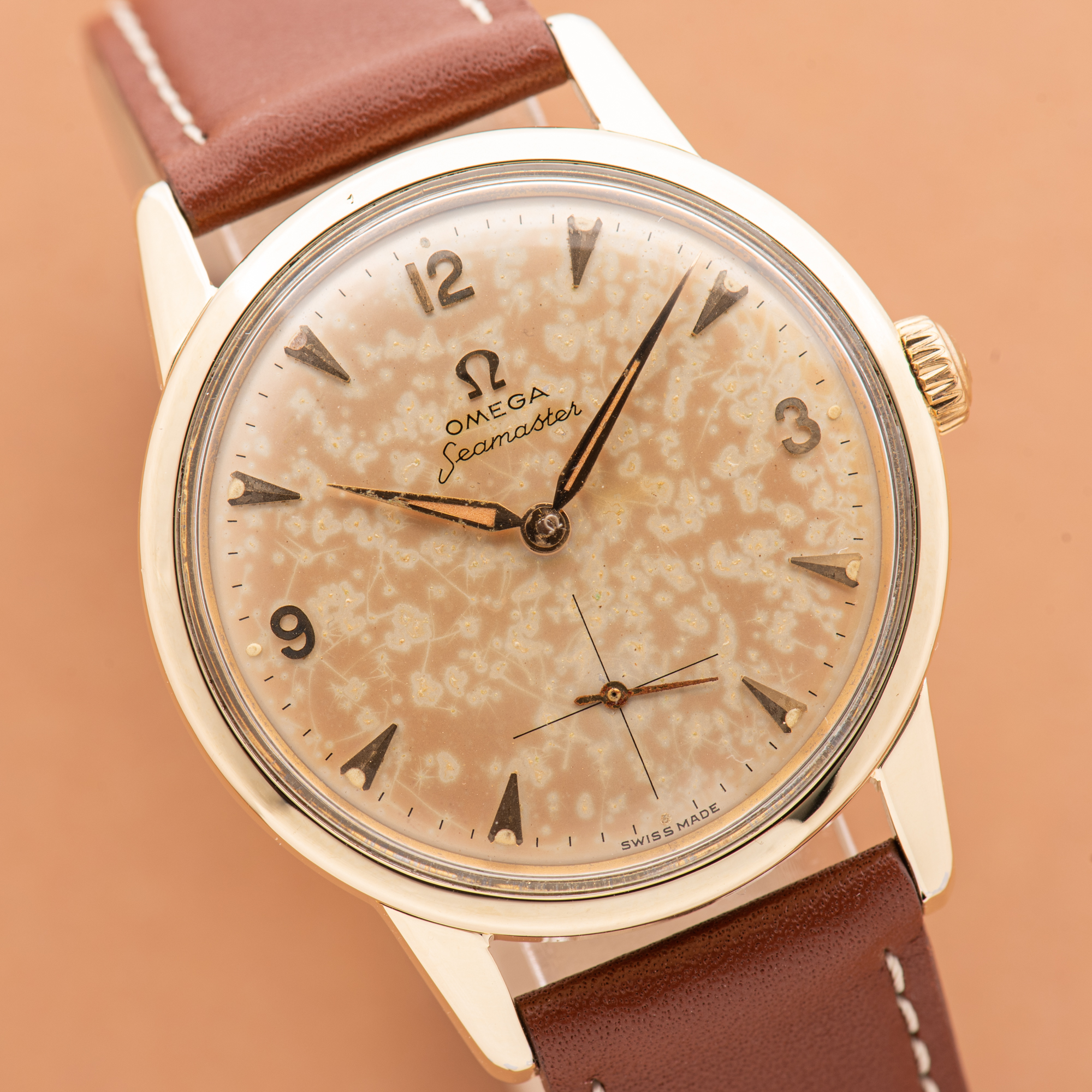View of Omega Seamaster Jumbo Dress Small Sub Second Patina Dial from 1961 Réf 14389