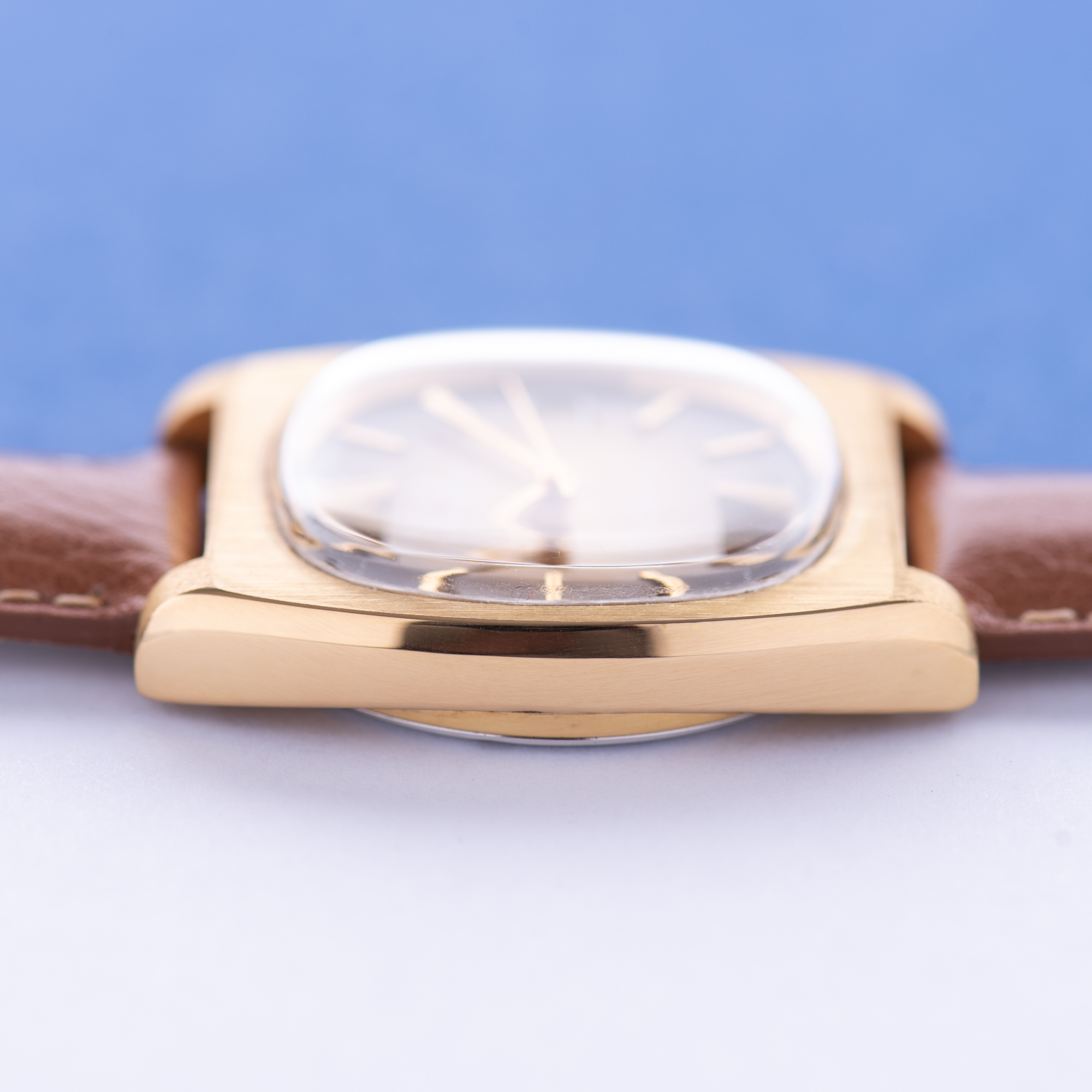 Vue de Omega Genève Automatic Date Brown Vignette From 1973 Réf 166.0190