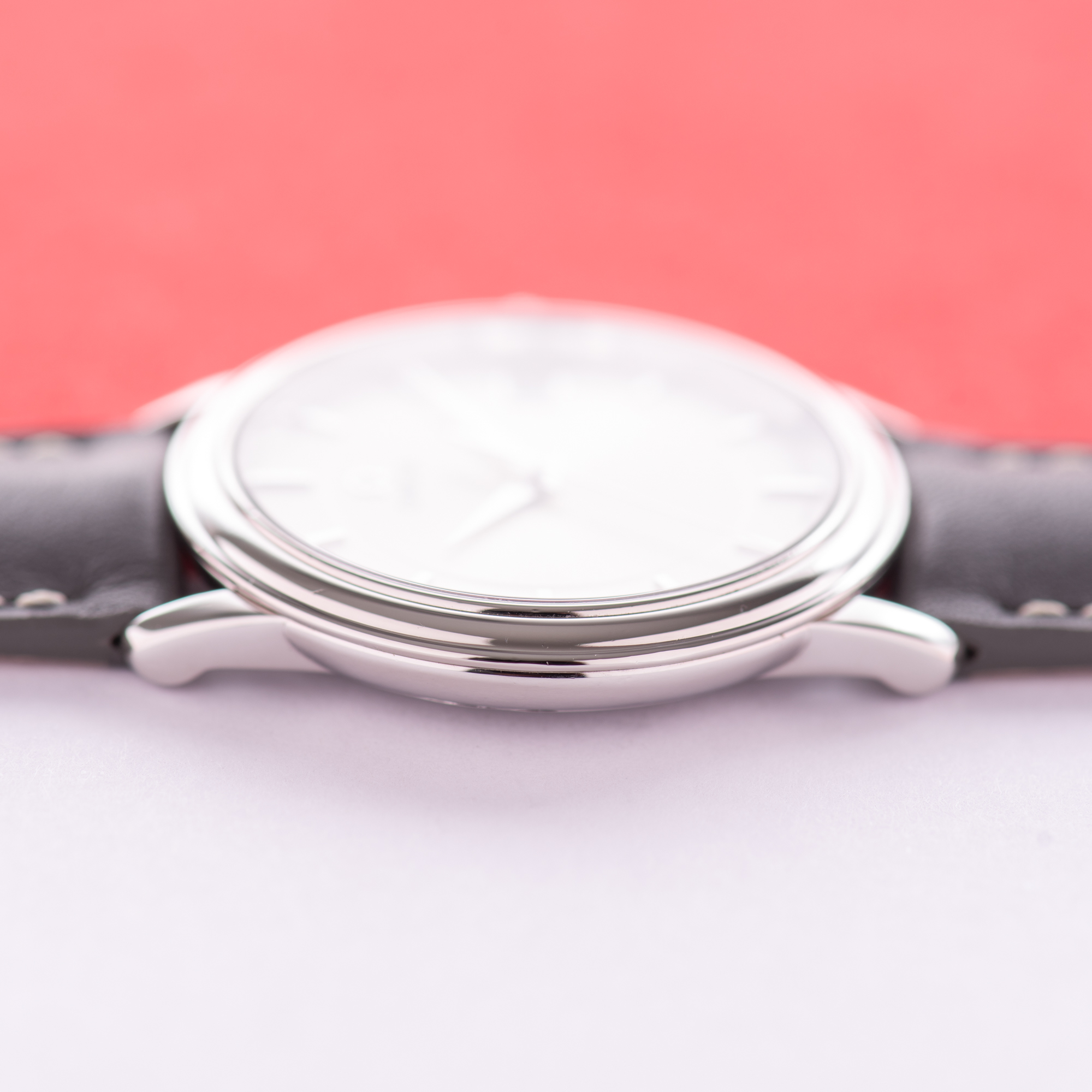 Vue de Omega De Ville Prestige Quartz cal 1532 Réf 196.1150