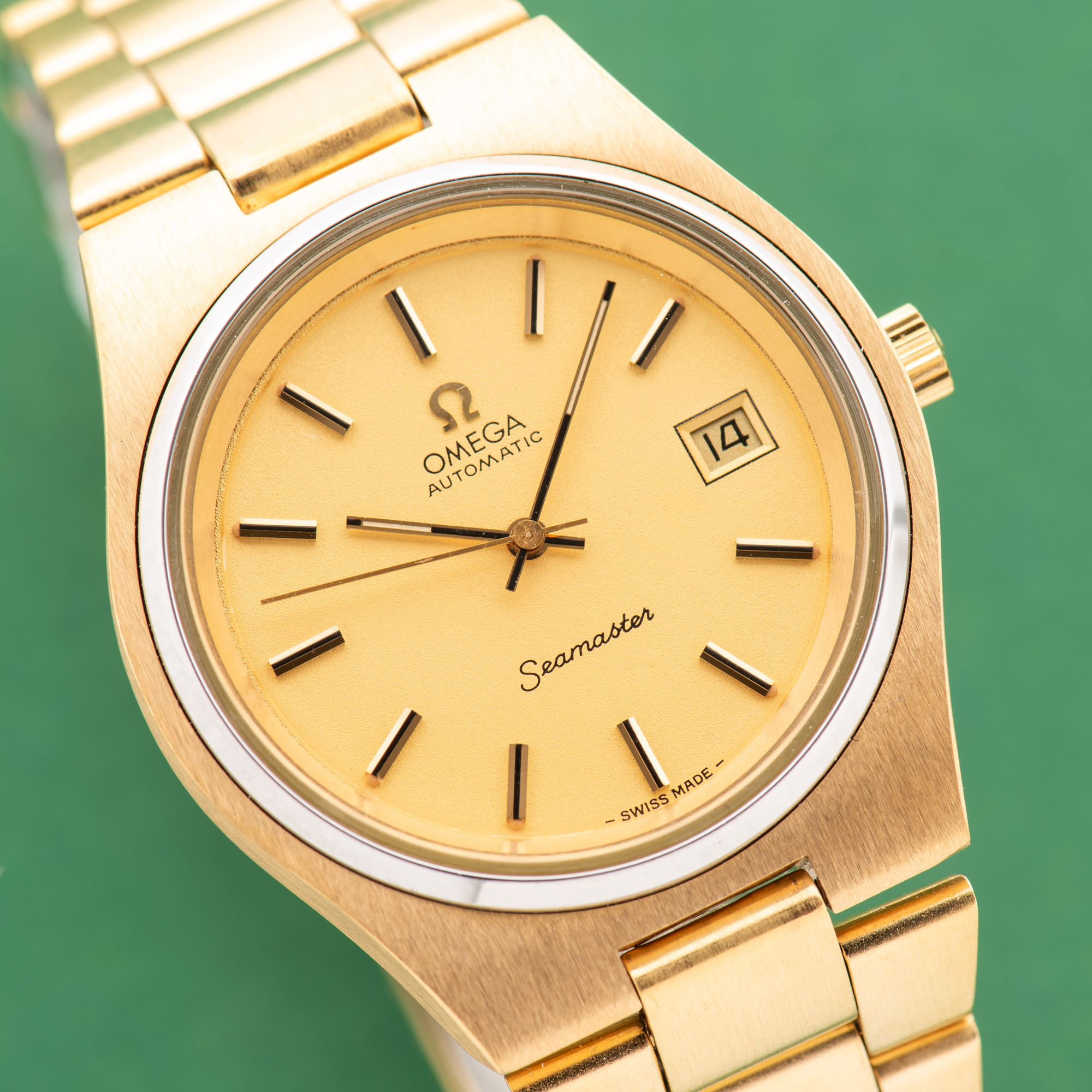 Zicht op Omega Seamaster Automatic 'Cosmic 2000' uit 1977 Ref 166.023