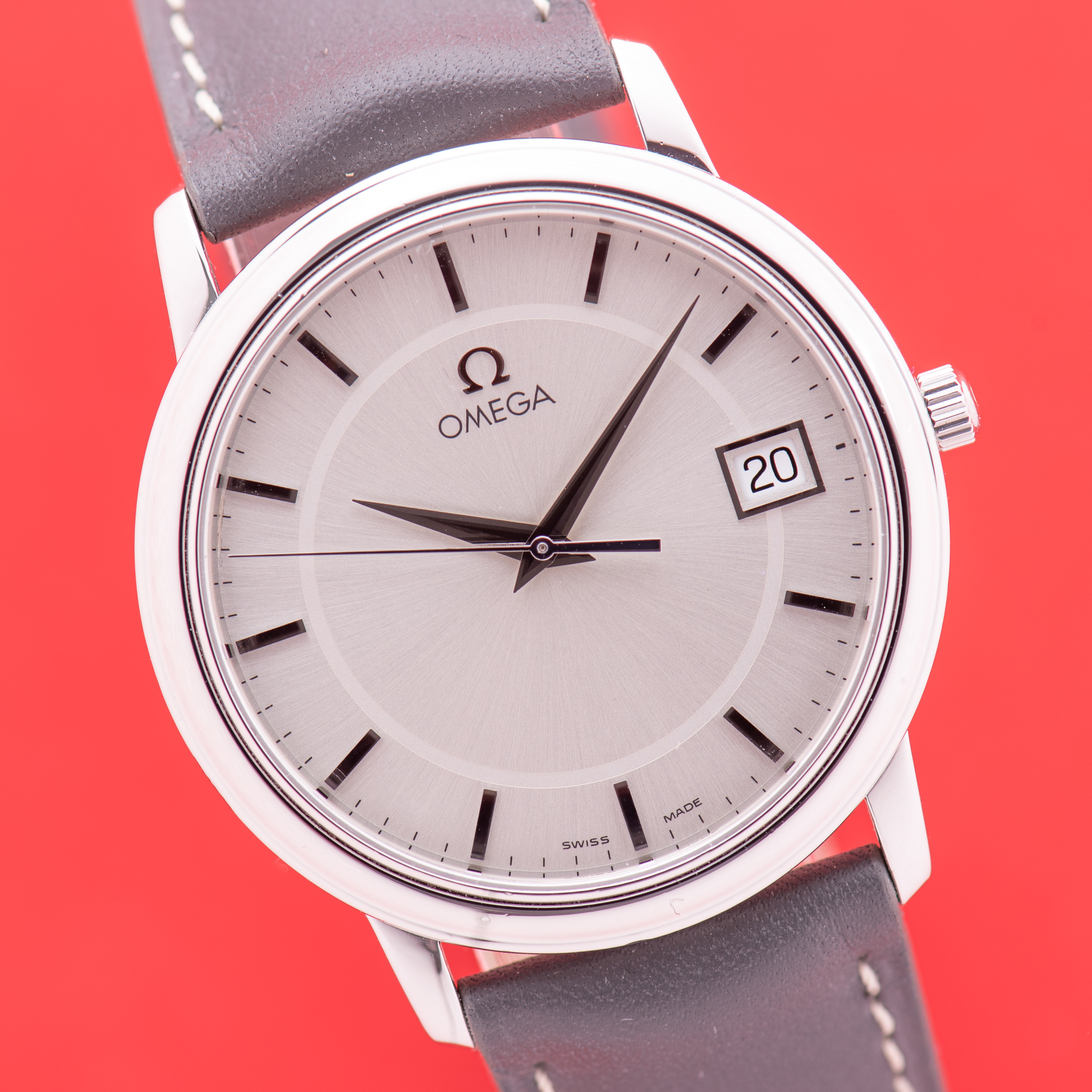 Vue de Omega De Ville Prestige Quartz cal 1532 Réf 196.1150