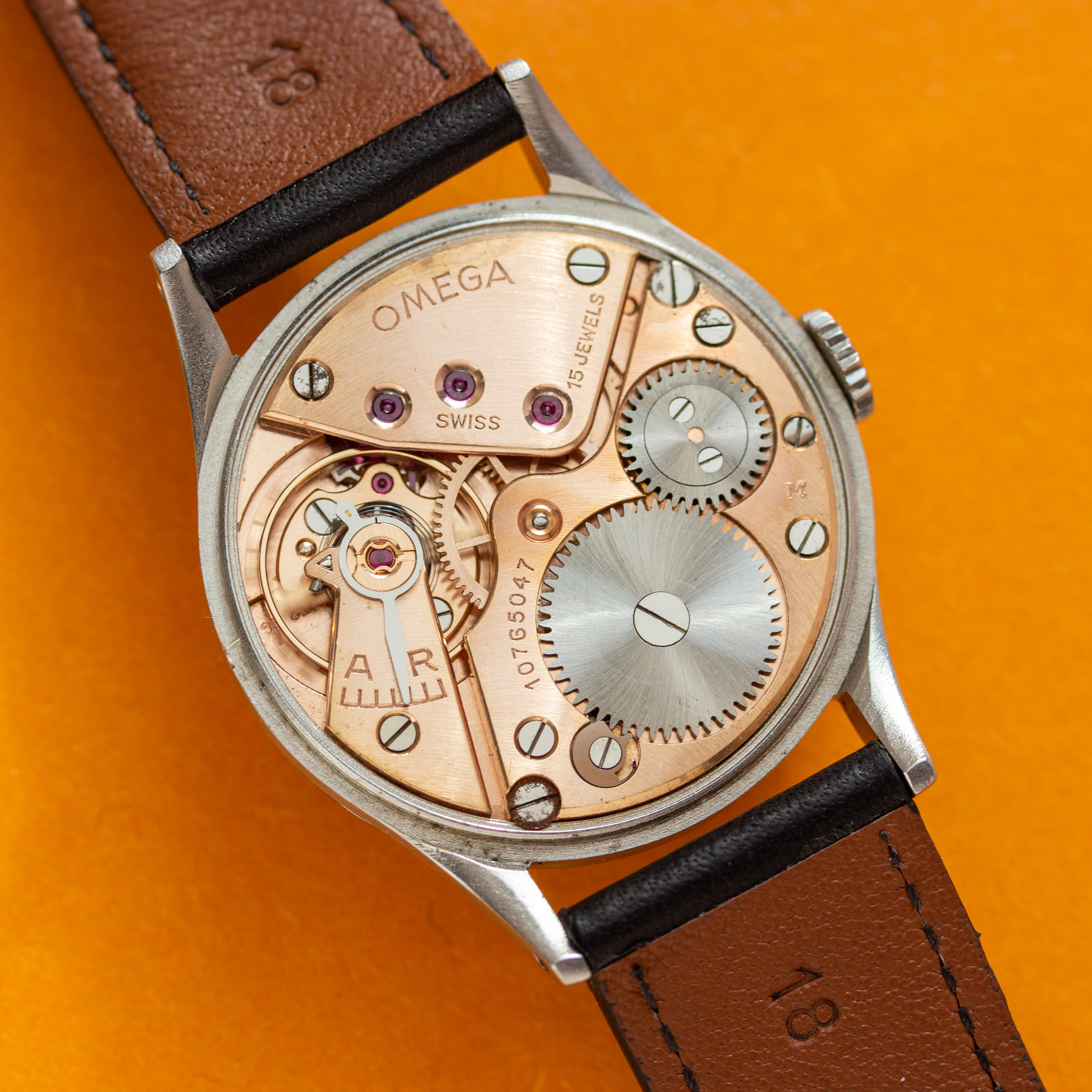 Vue de Omega Dress watch sub seconds ‘Fab Suisse’ réf 2390 Cal 30T2PC 1946