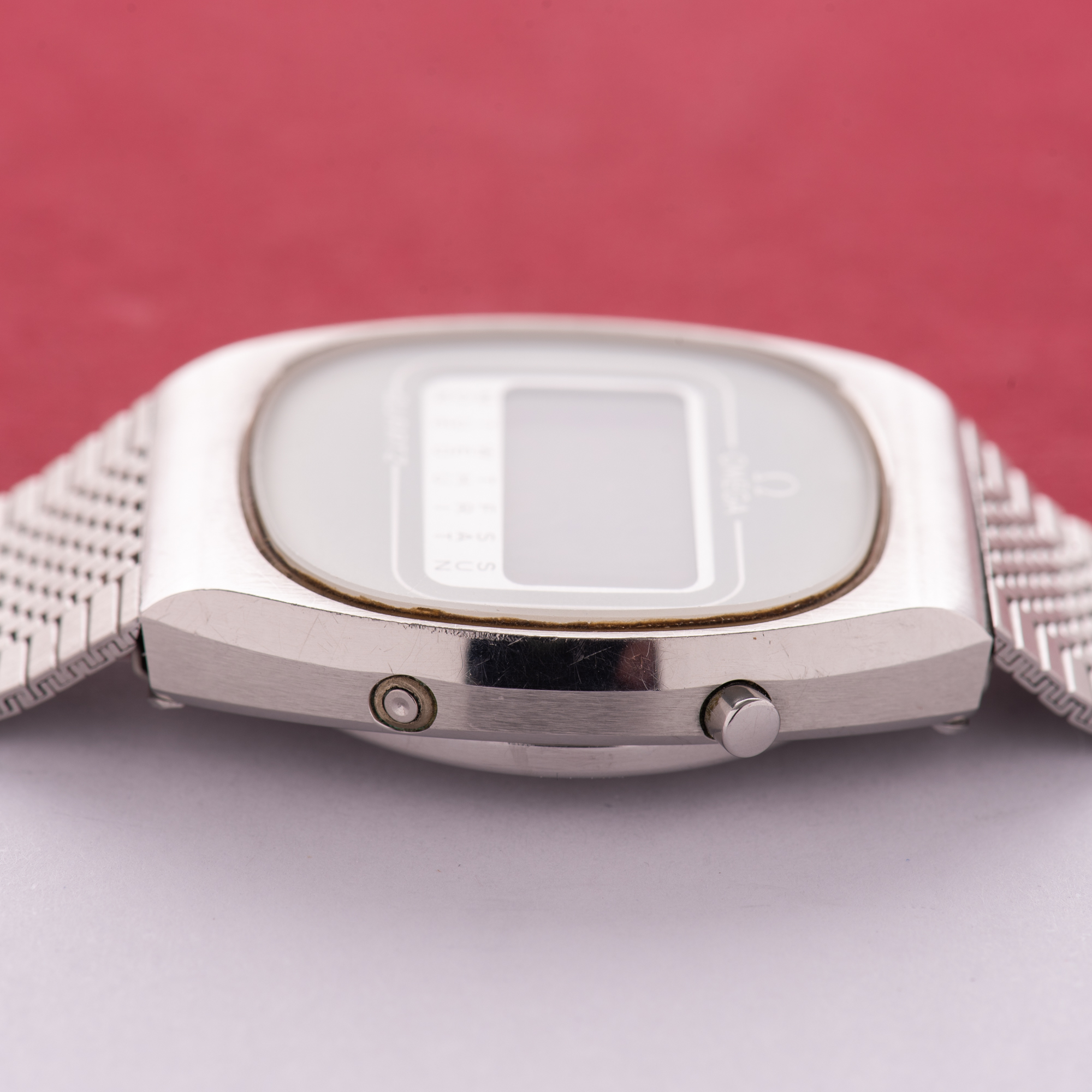 Vue de Omega LCD Quartz RARE from 1978 cal 4306 Réf 396.0850