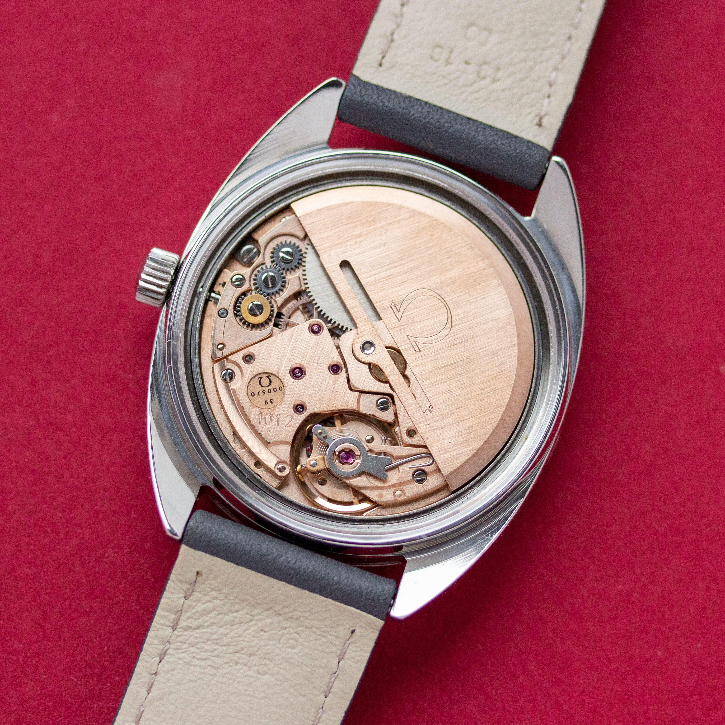 Vue de Omega Ranchero Automatic Date Belgian market Réf 166.0218