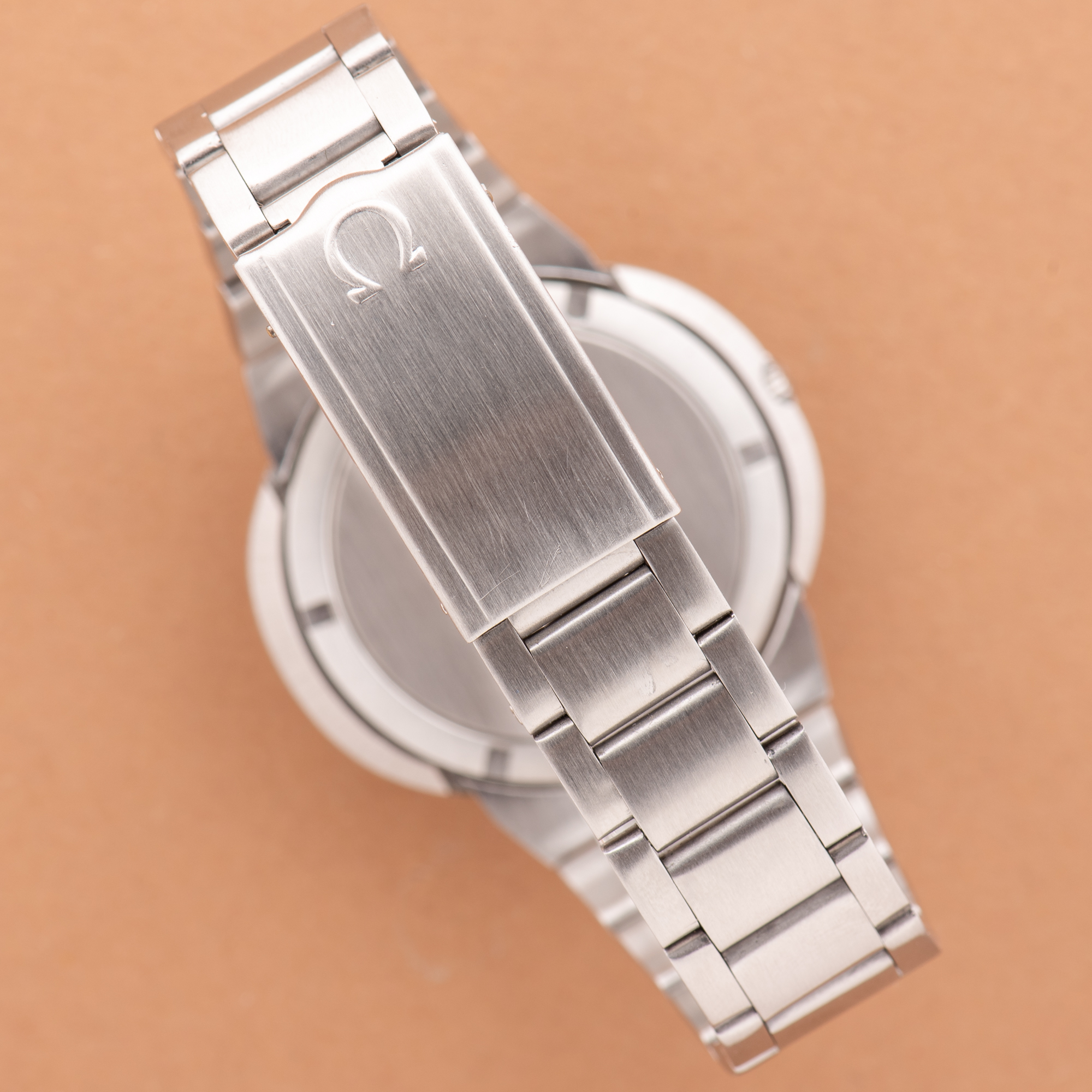 View of Omega Genève Dynamic Automatic White Blue Dial from 1969 Ref 166.039