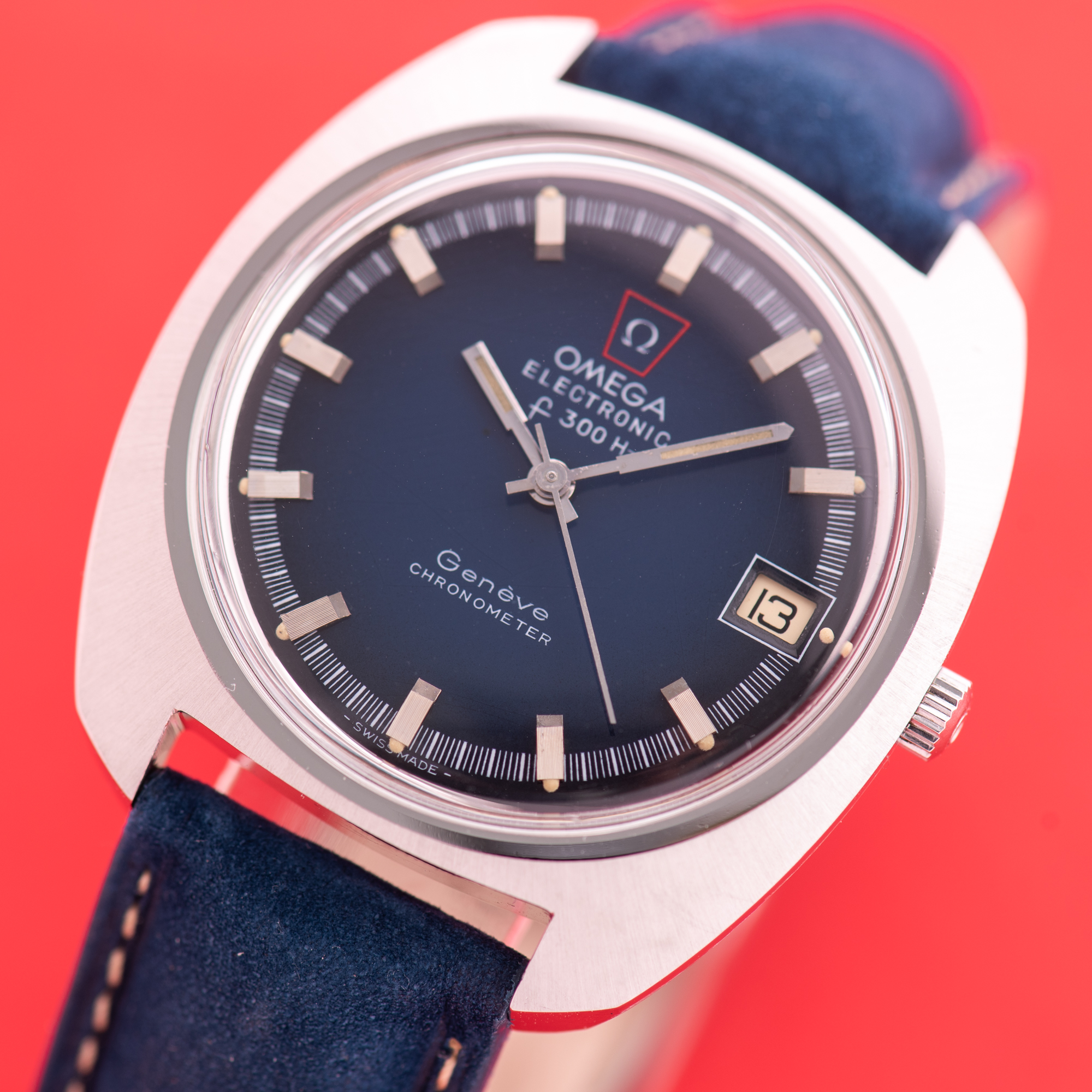 Vue de Omega Electronic F300 Hz Genève Chronometer Blue Vignette Réf 198.030