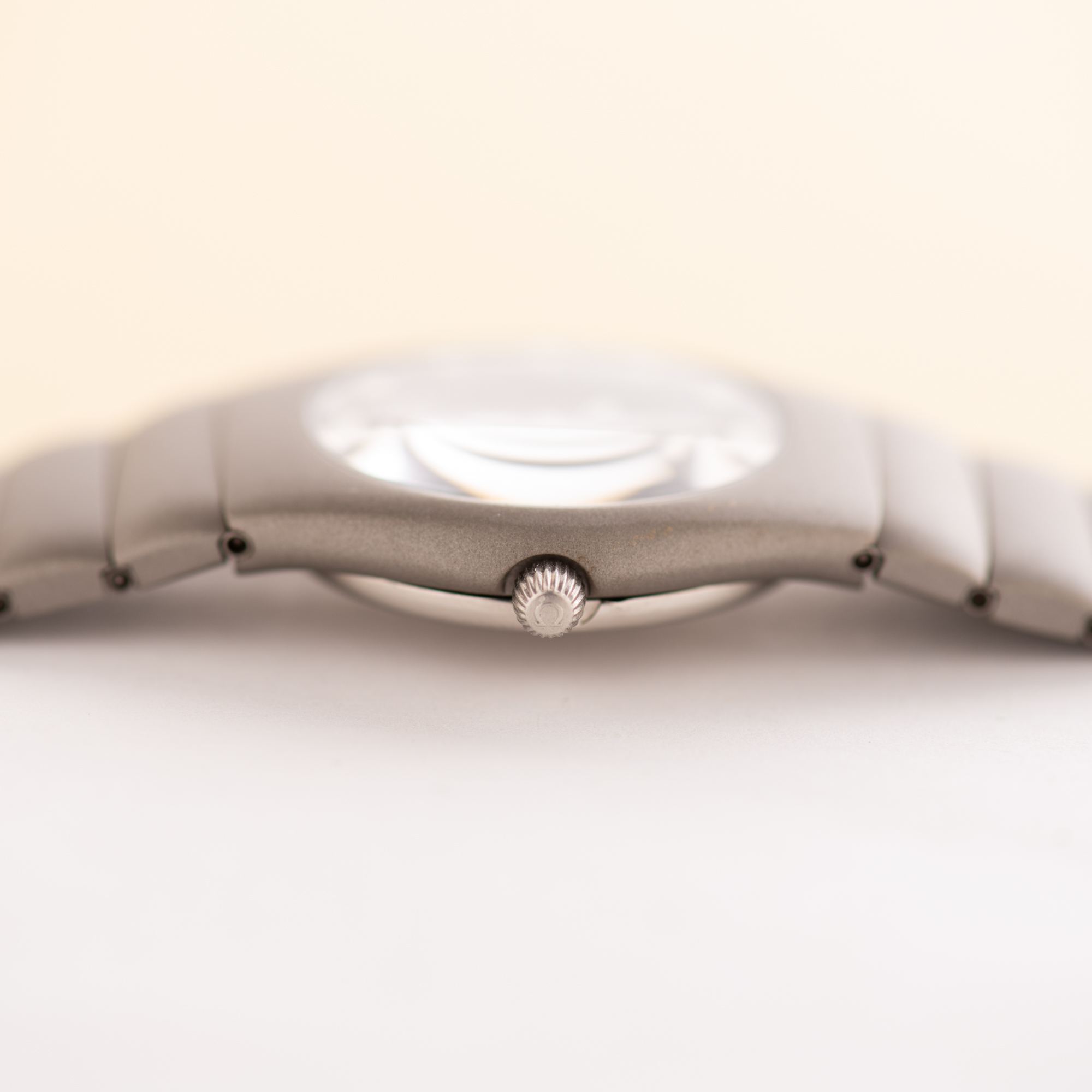 View of Omega ‘Recife’ Seamaster Oxidized Steel 1984 Cal 1426 Réf. 596.0061 / 796.0856