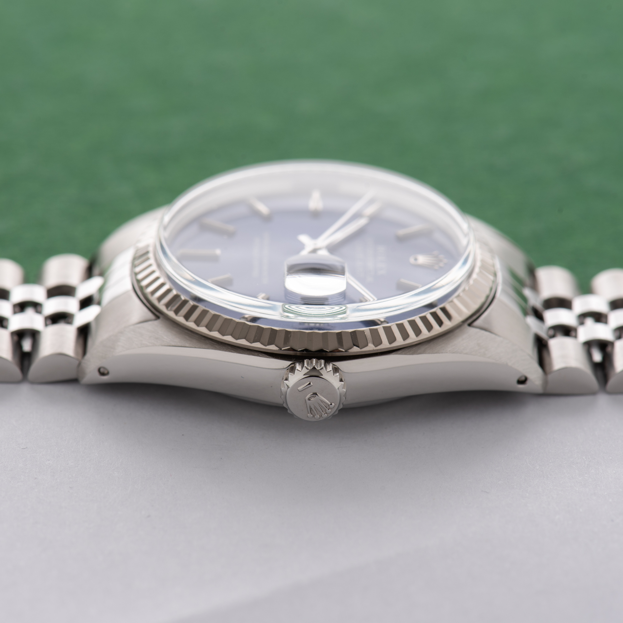 Vue de Rolex Oyster Perpetual Datejust from 1988  Réf 16014