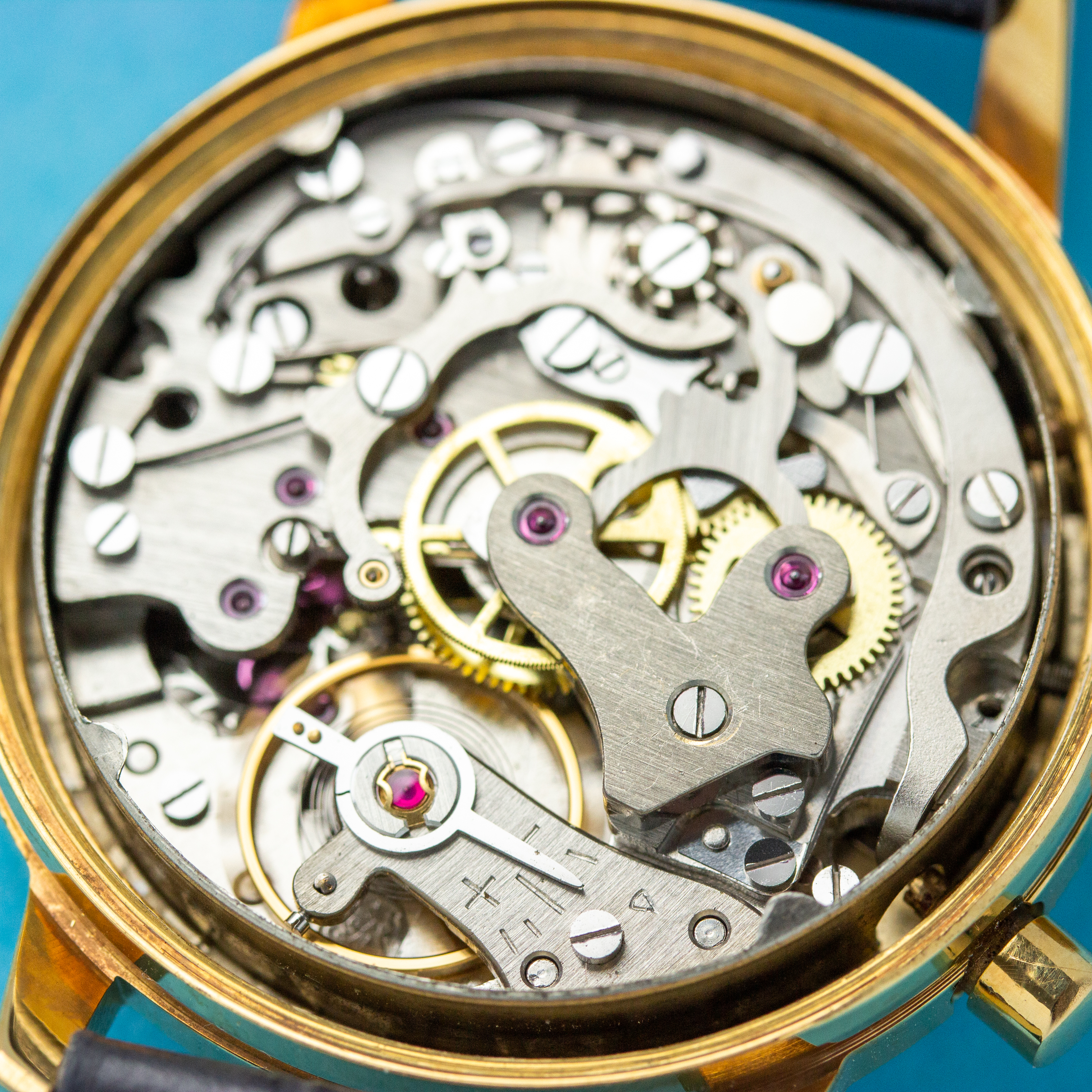 Vue de Yema 17 Jewels Valjoux 92 chronograph Incabloc waterproof Référence 804403