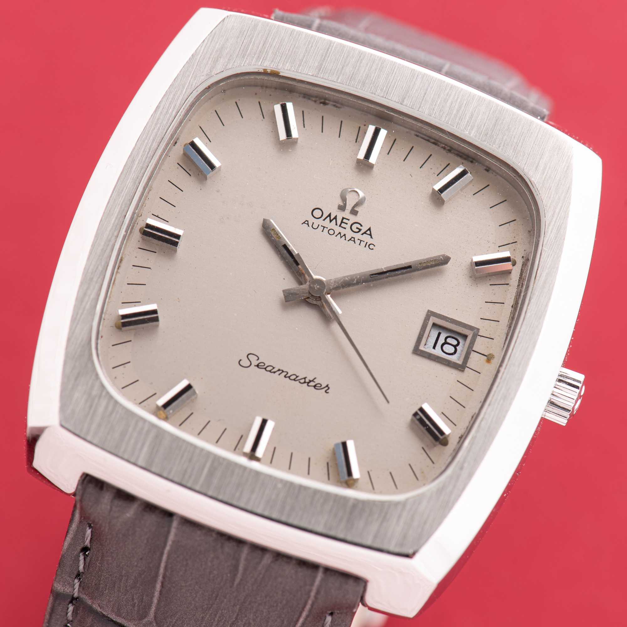 View of Omega Seamaster Automatic Date Oversize TV Réf 166.0138