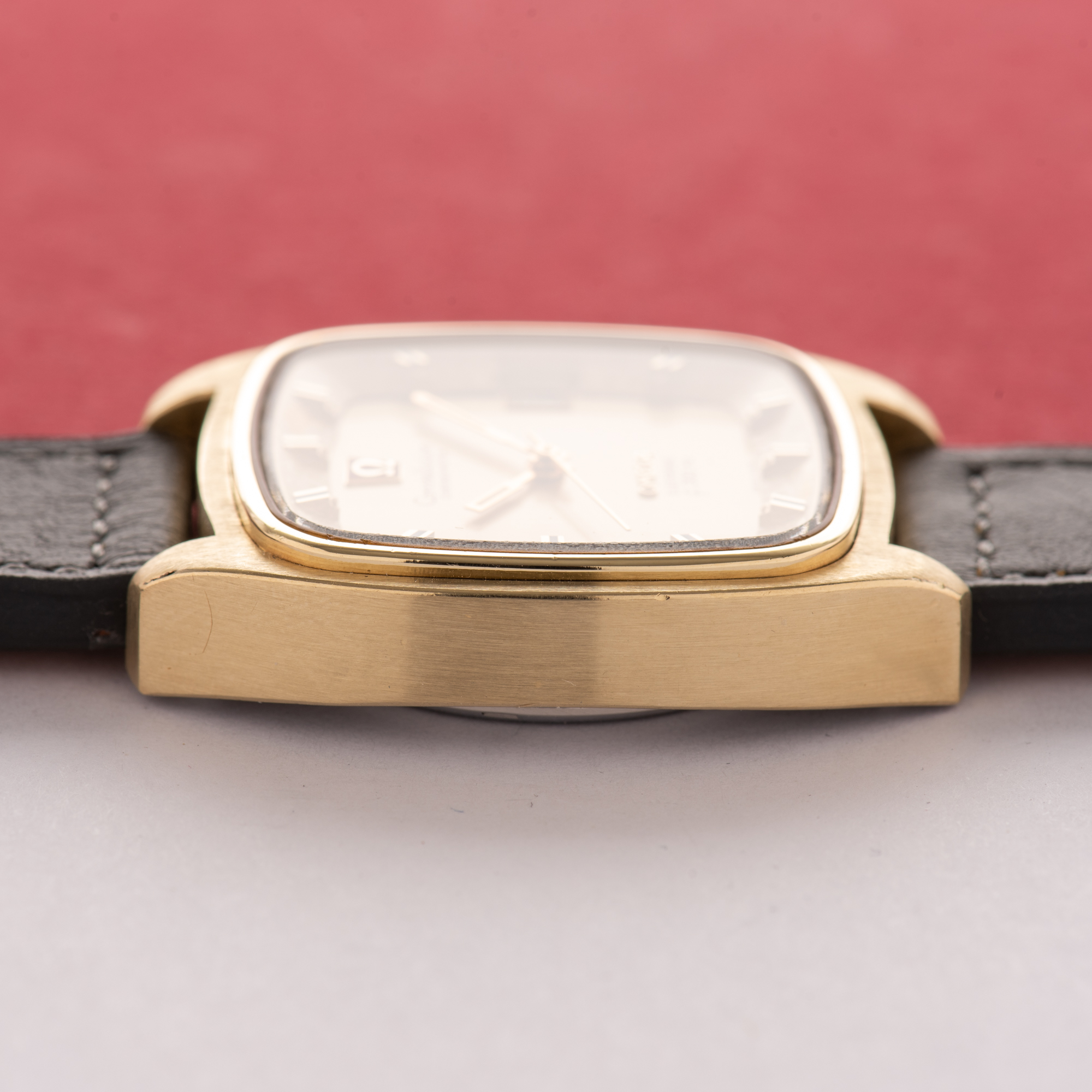 Vue de Omega Constellation Chronometer Electronic F300Hz from 1972 Ref 198.0027
