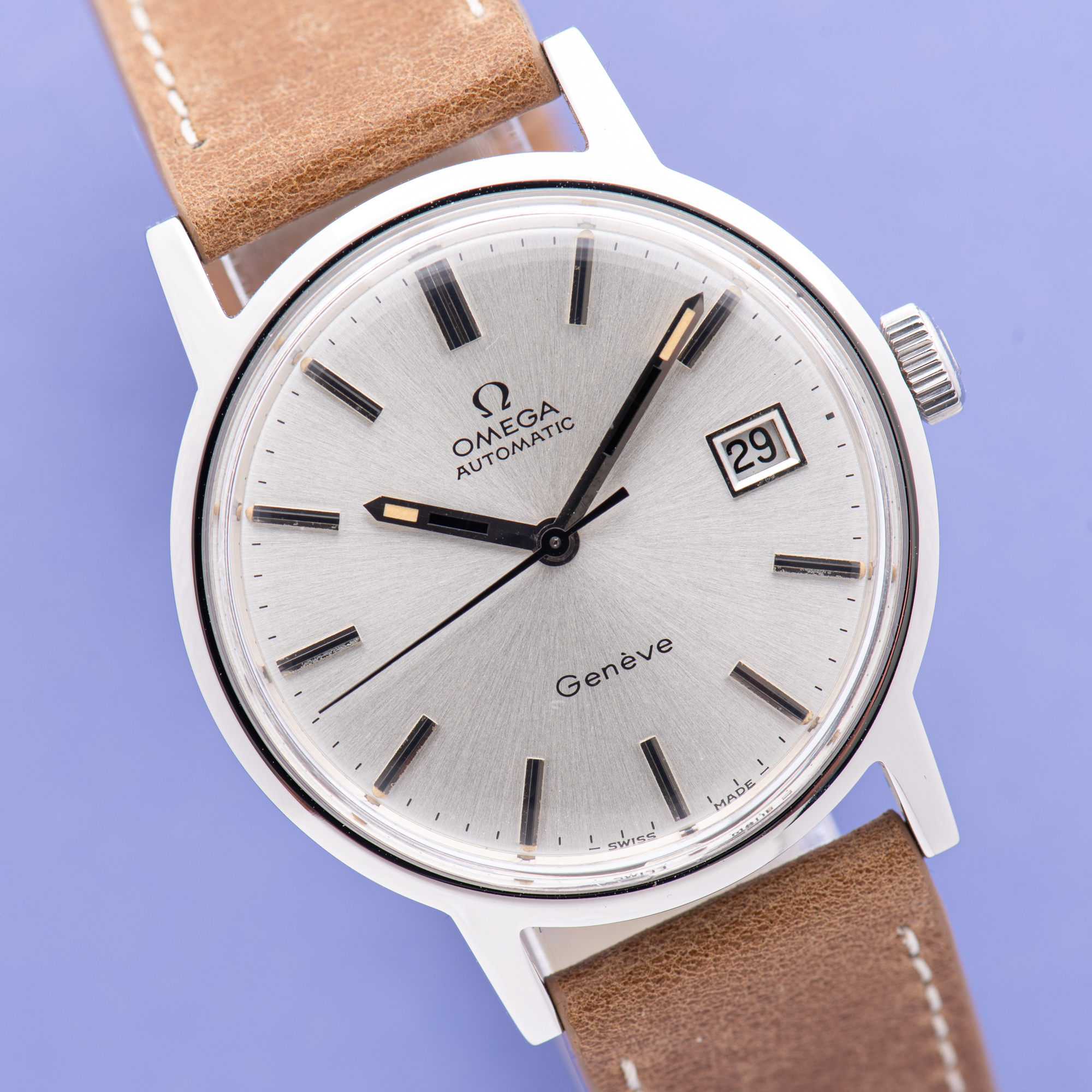Zicht op Omega Genève Automatic Date From 1973 Réf 166.0098
