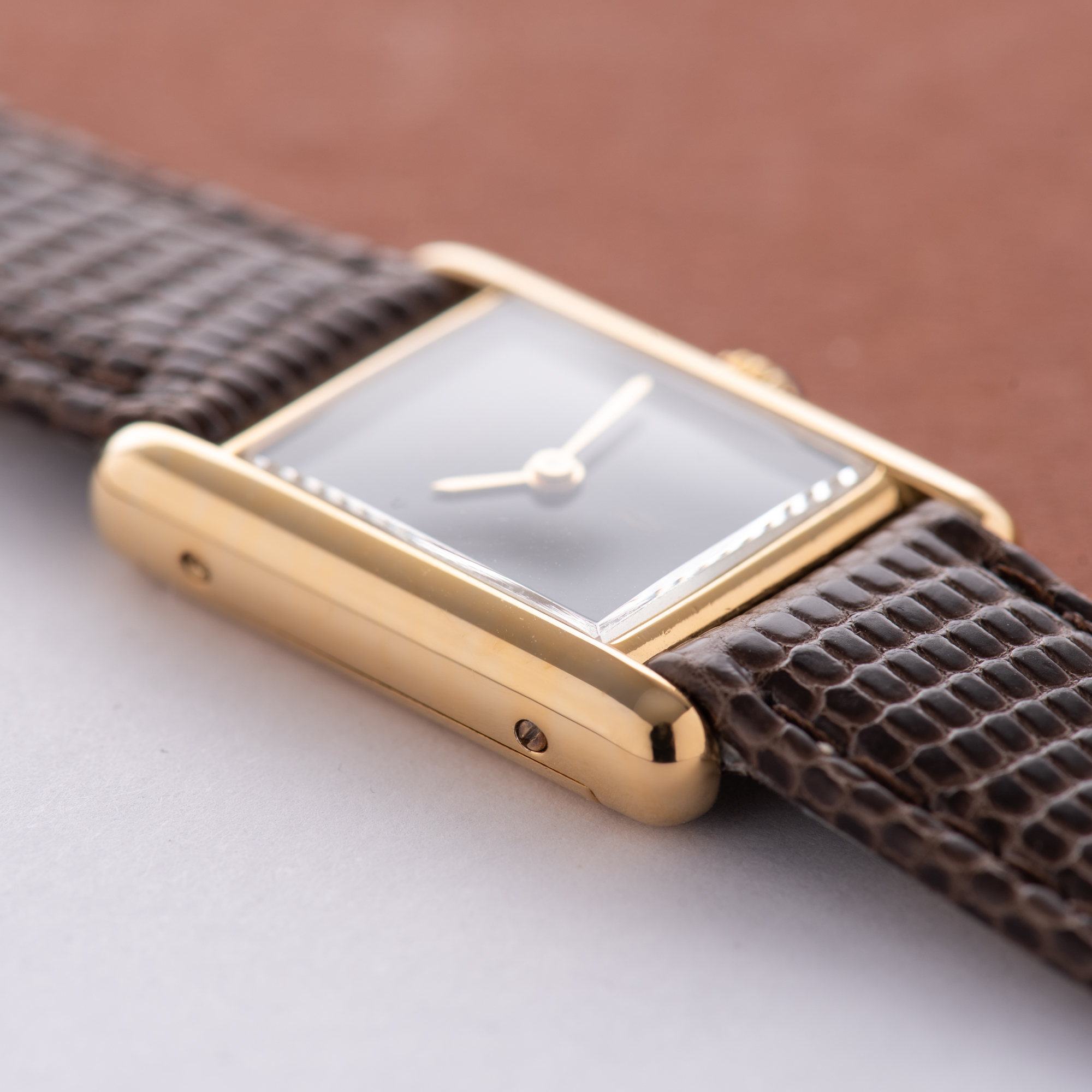 Vue de Cartier Must de Tank de Must Vermeil PM Onyx Black Spider Dial