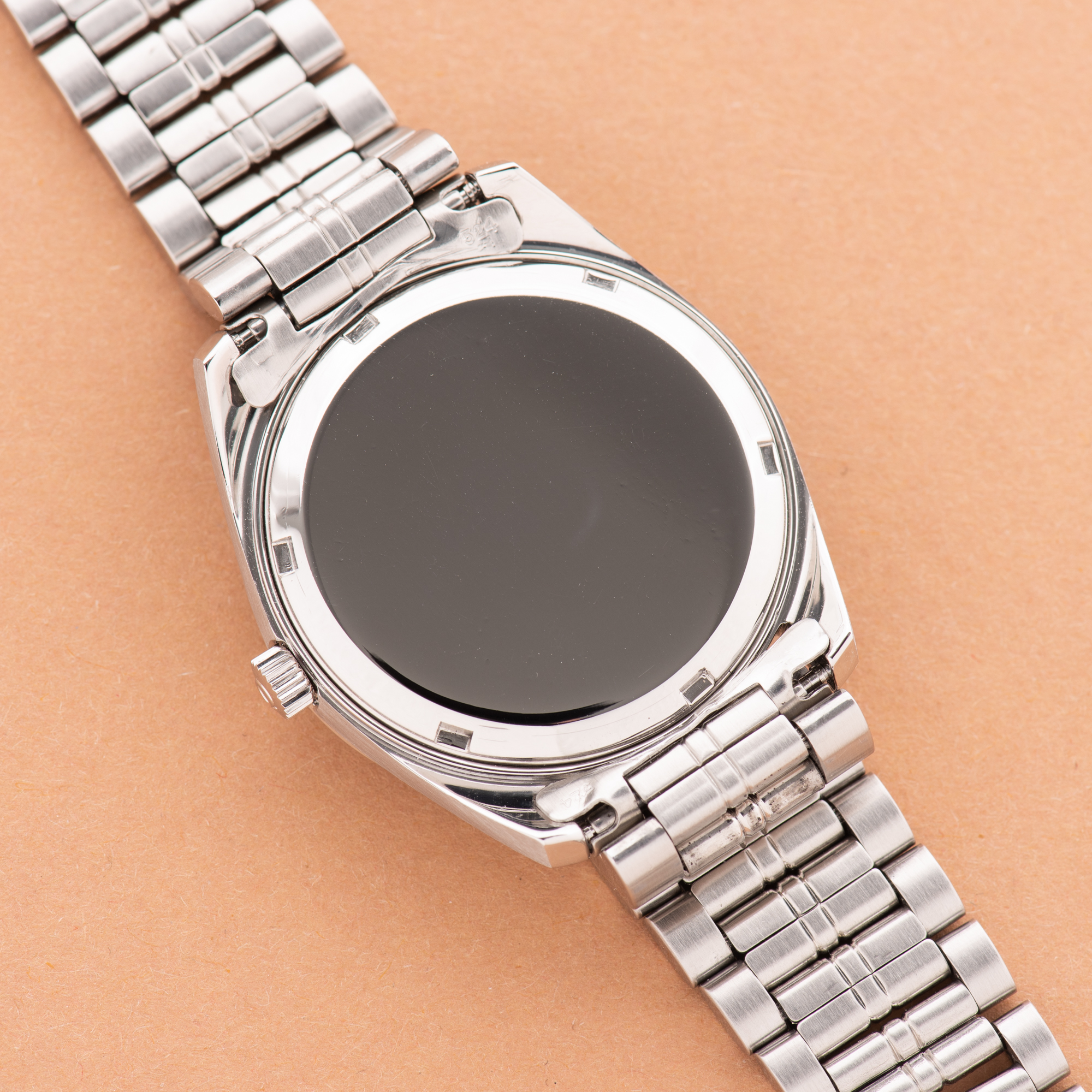 Vue de Omega Constellation Electronic Chronometer F300 from 1972 Réf 198.001